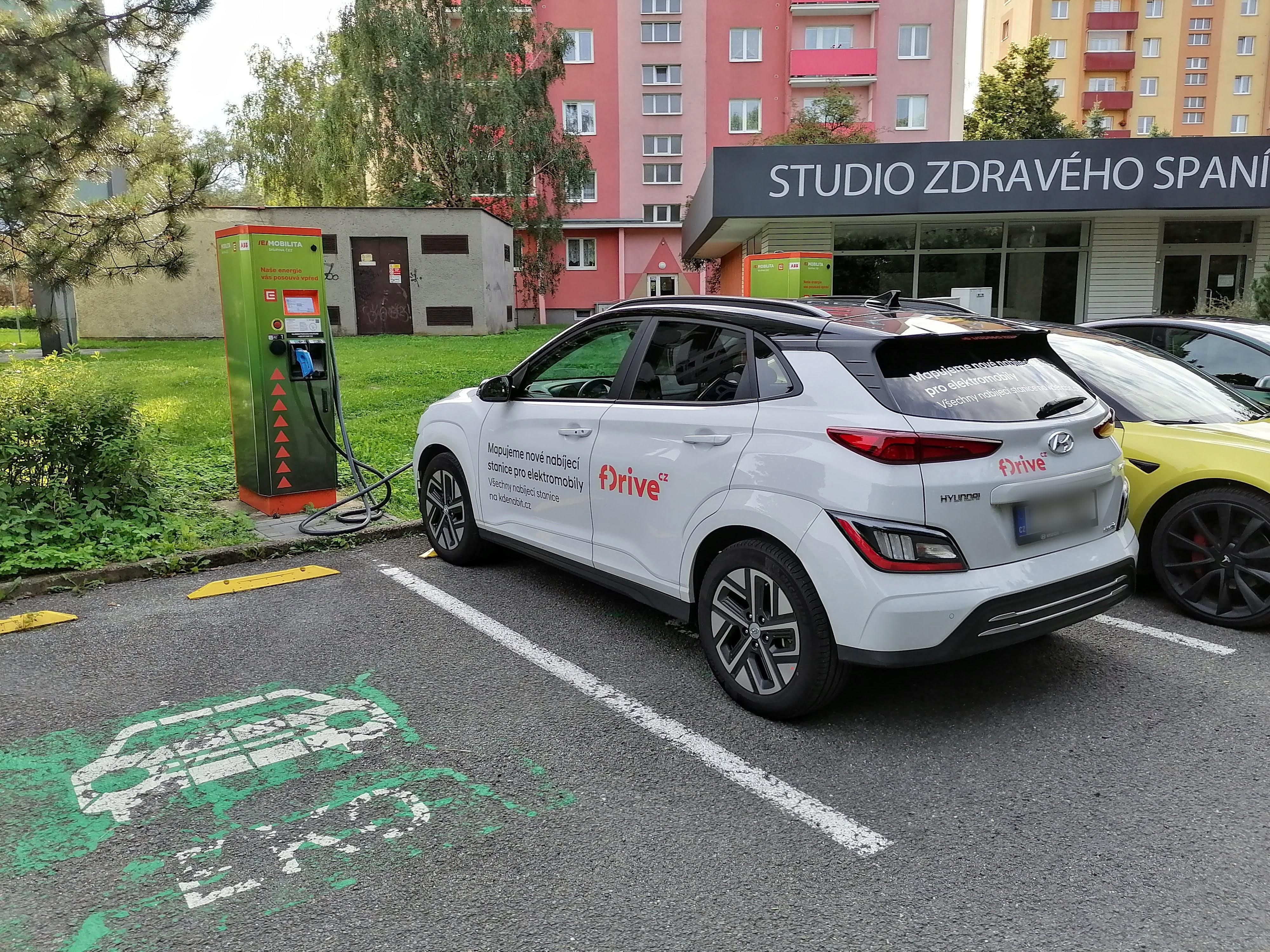 Nabíjecí stanice ČEZ