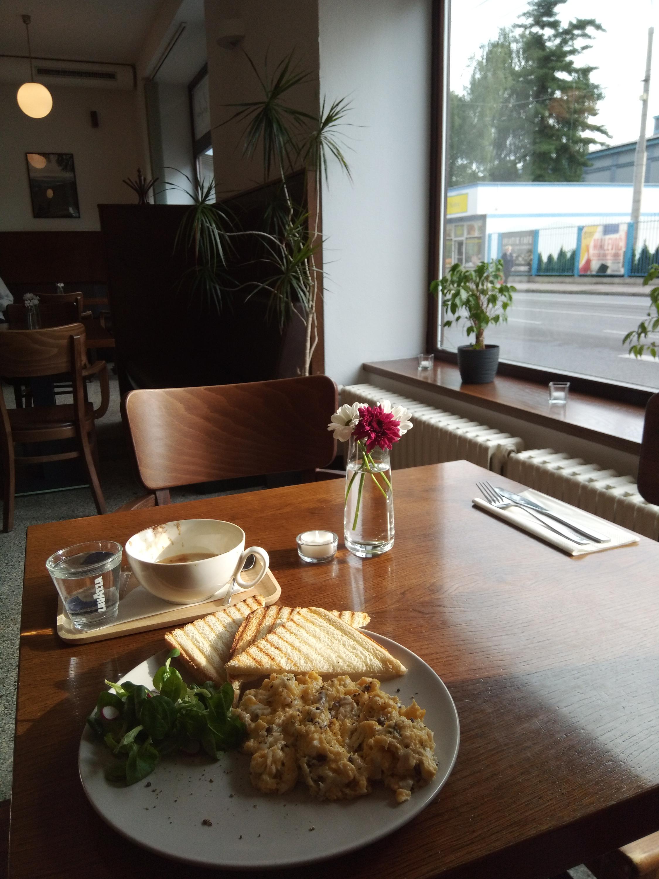 Černý kafe coffee | bar