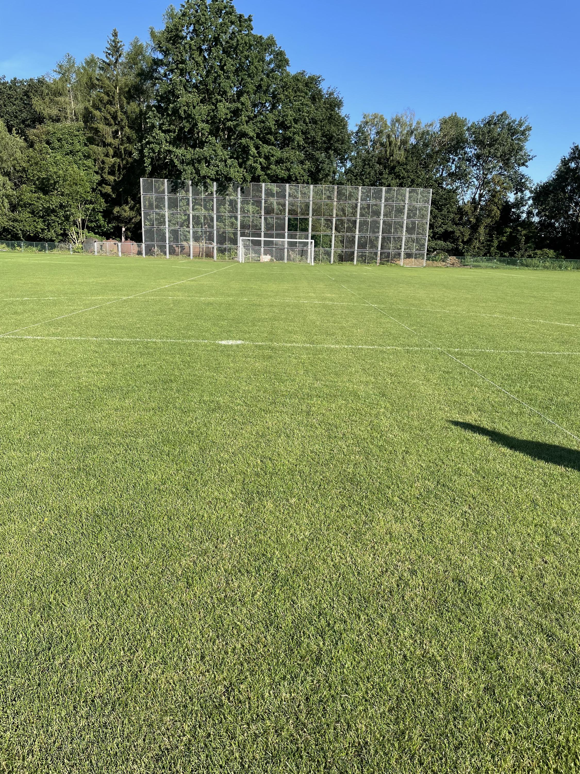 Fotbalové hřiště Slavoj Kladno foto 5