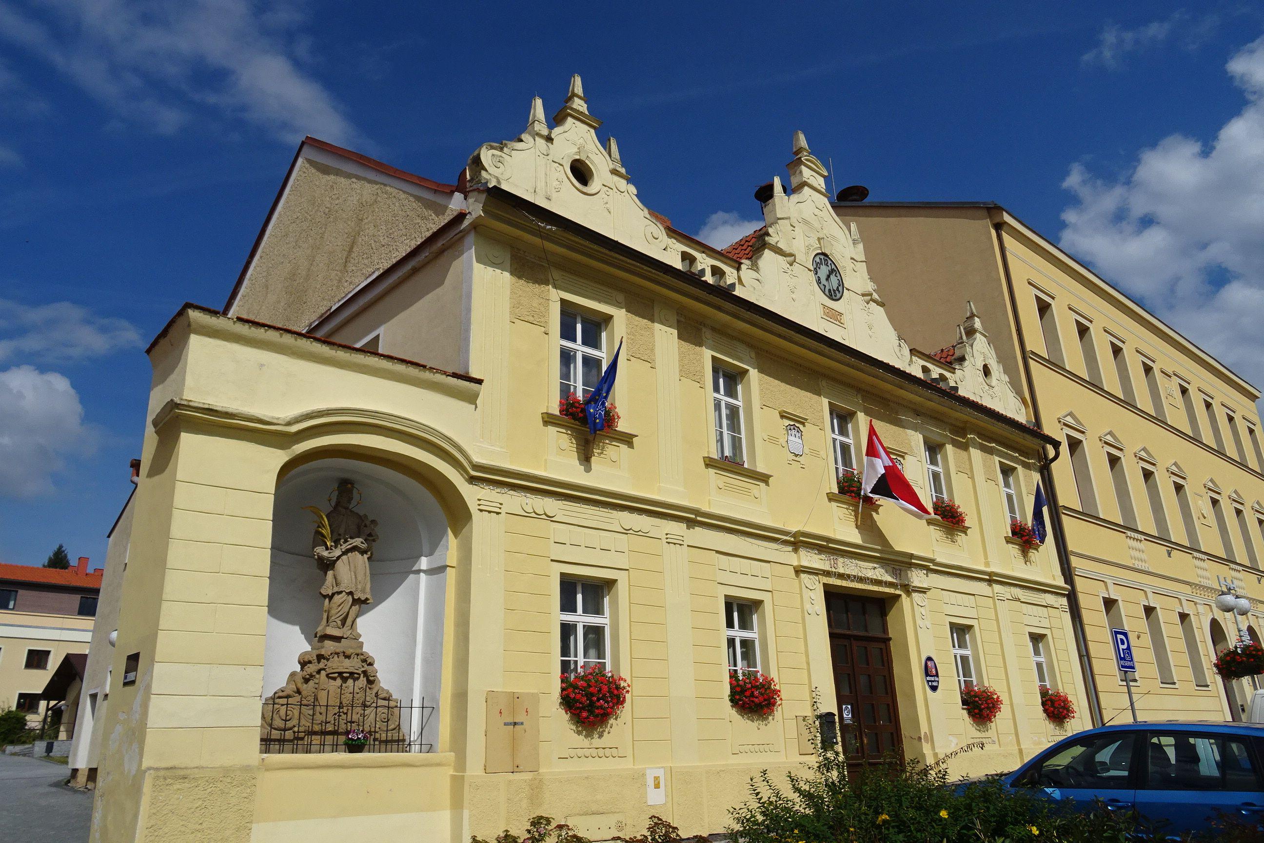 Spálené Poříčí - městský úřad foto 6