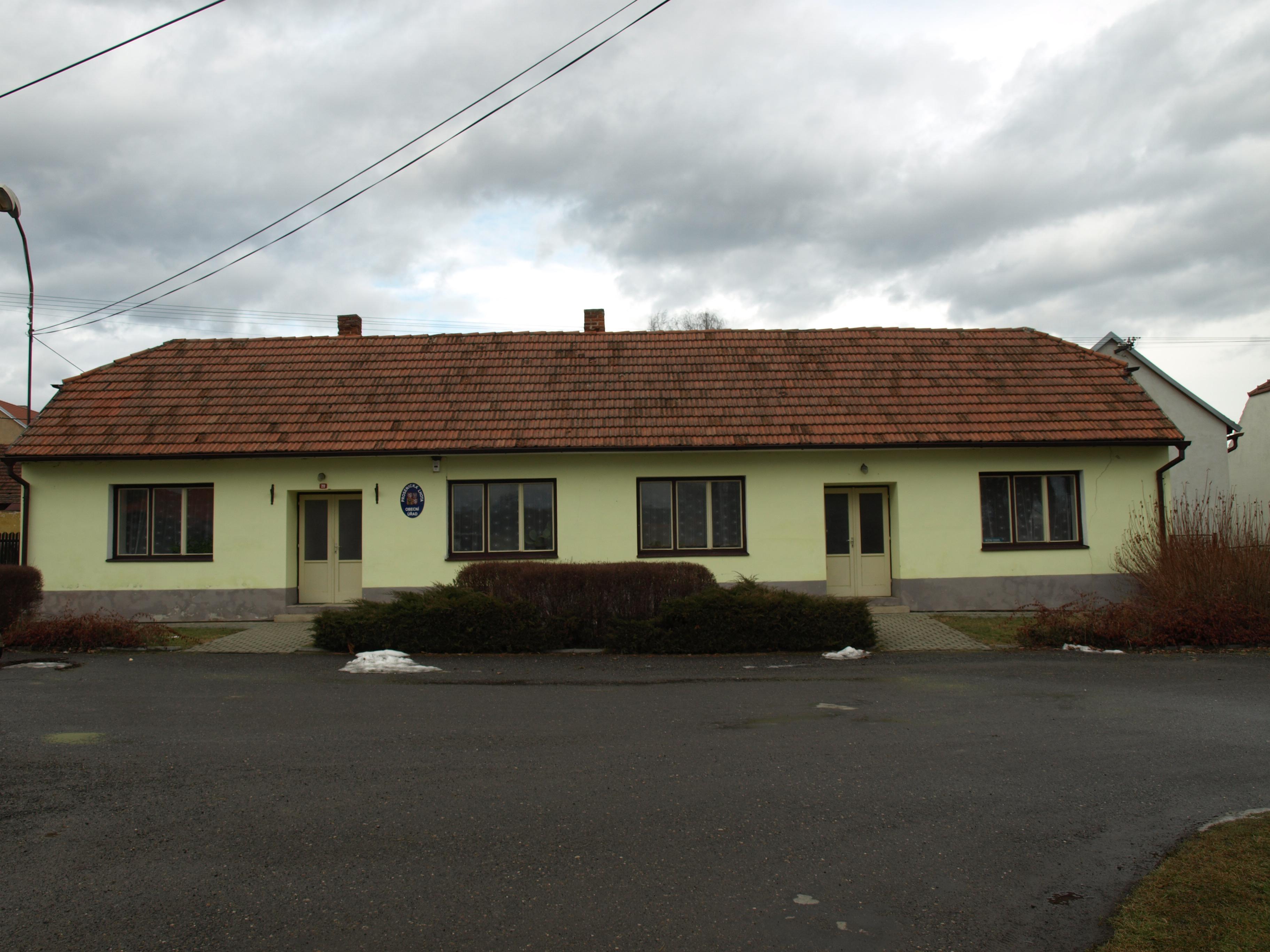 Prosenická Lhota - obecní úřad foto 3