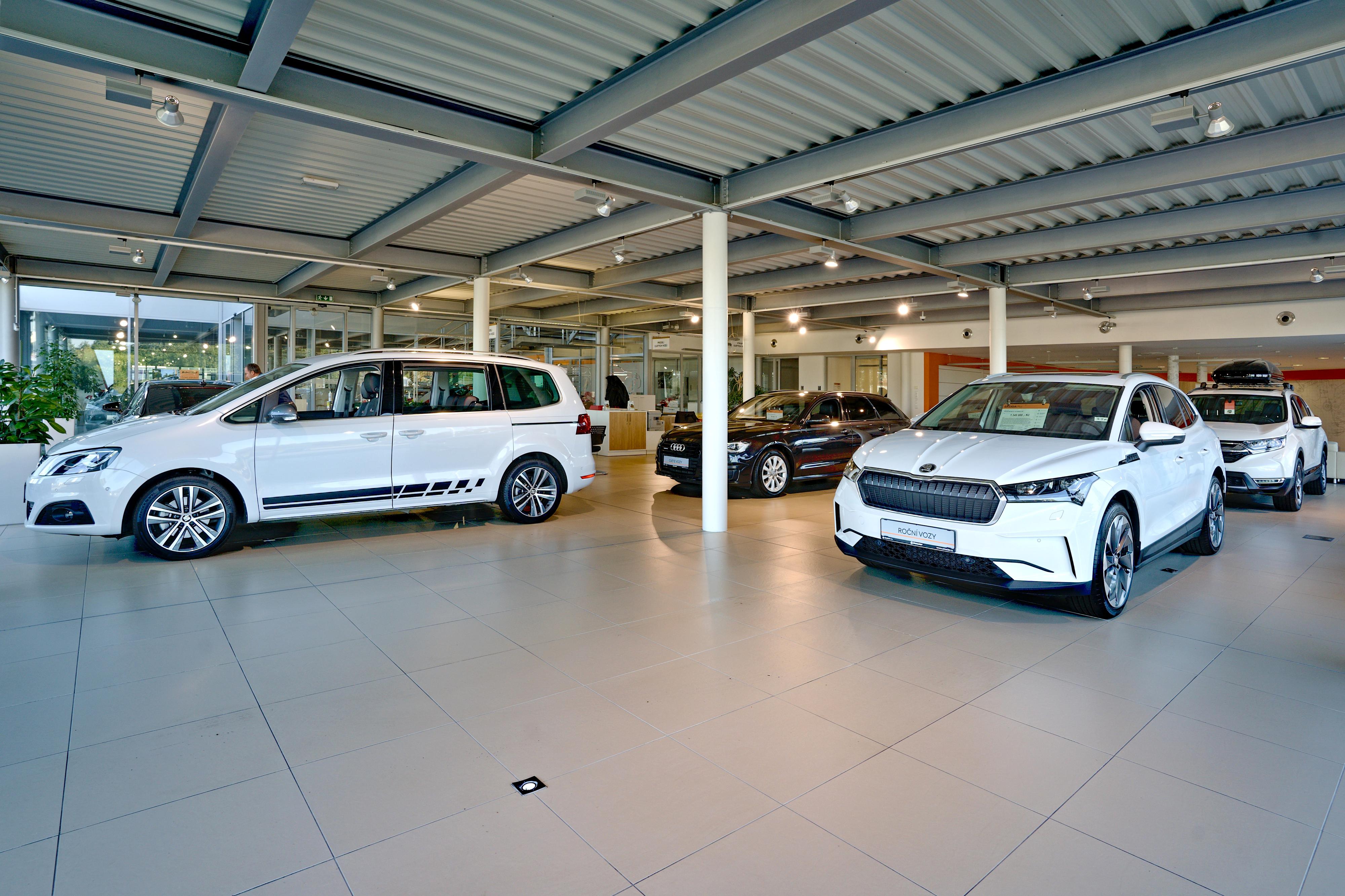 AUTOCENTRUM ŠMUCLER s.r.o. | ojeté vozy foto 3