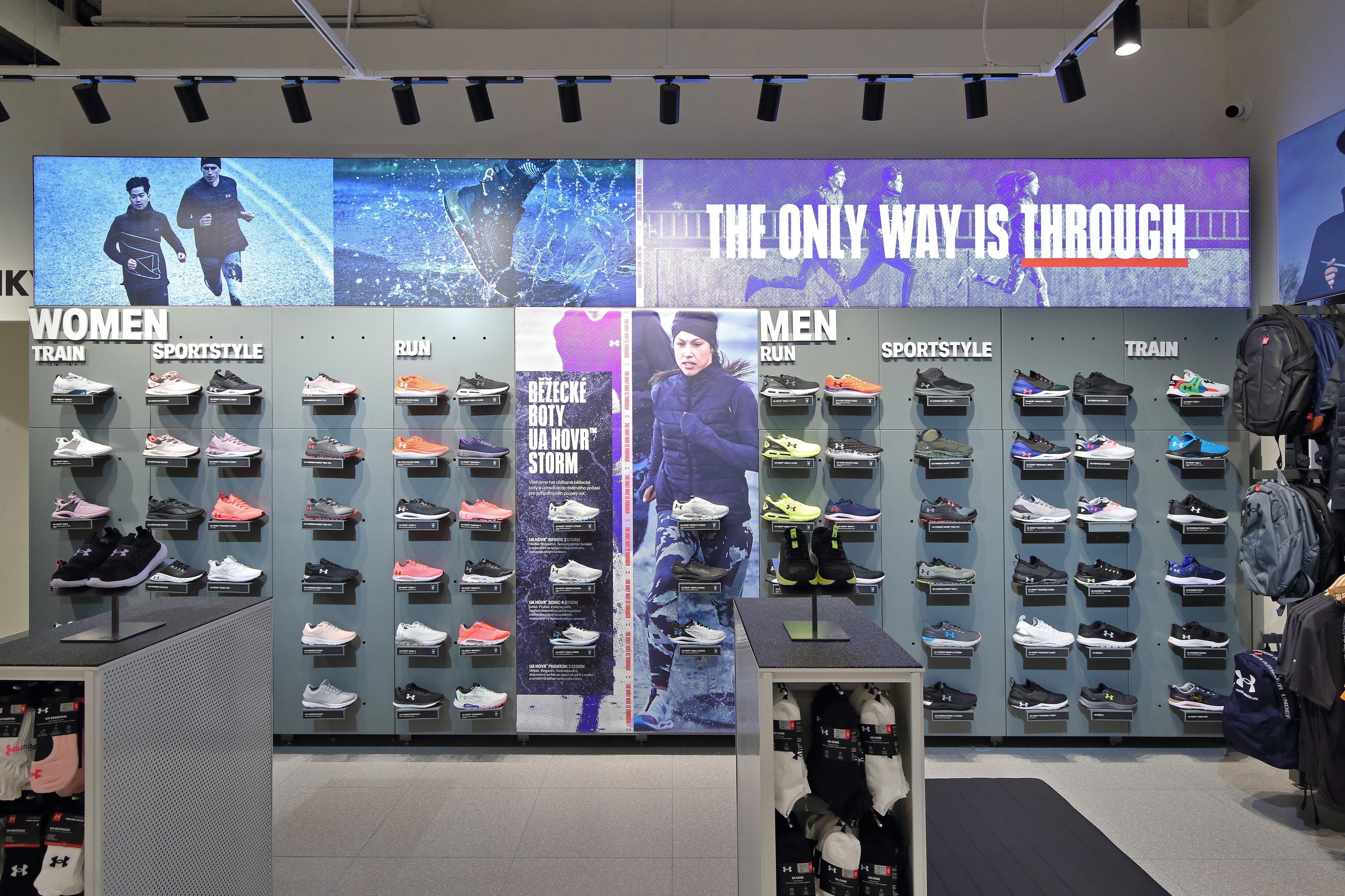 Under Armour Brand House foto 2