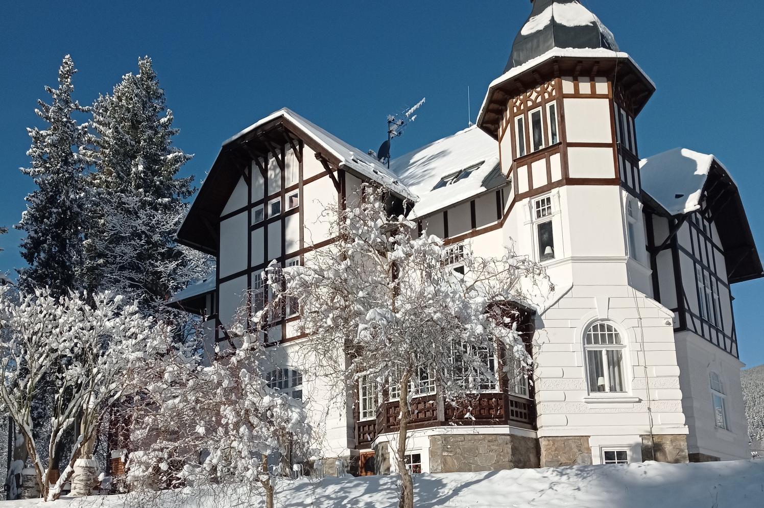 PARKHOTEL garni s.r.o.