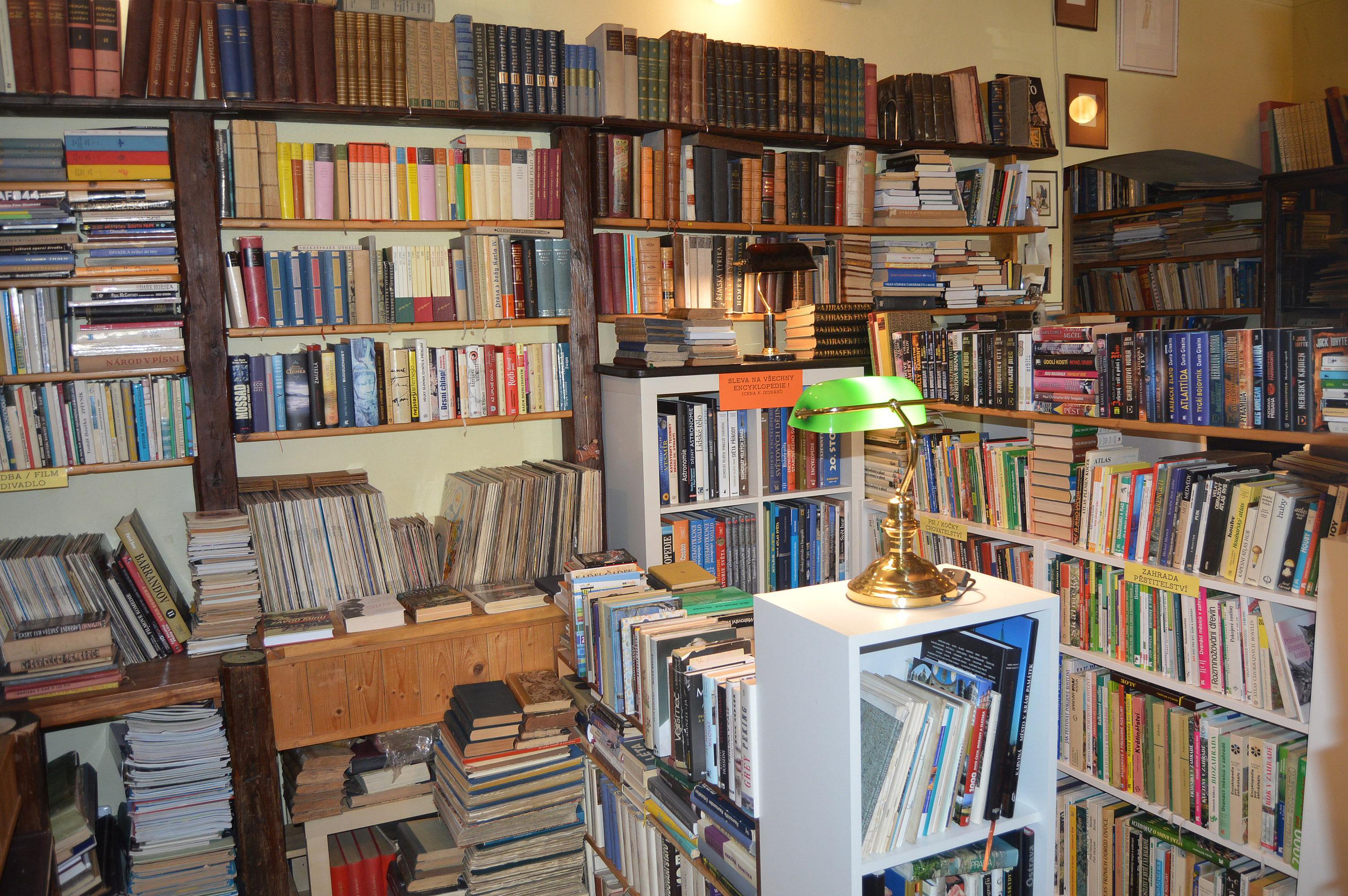 Antikvariát Pod Svícnem / eAntikvariat.cz