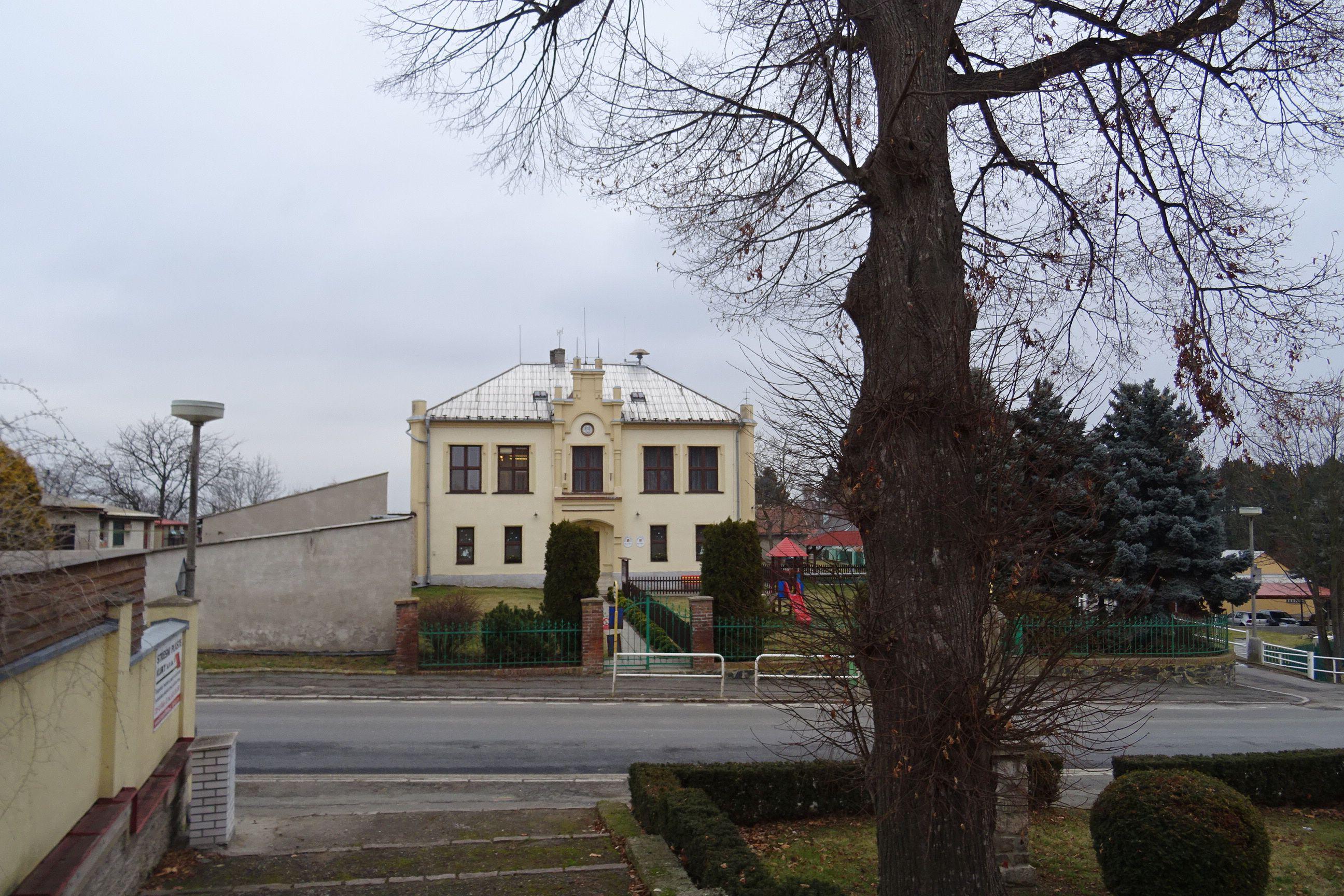 Kluky - obecní úřad foto 2