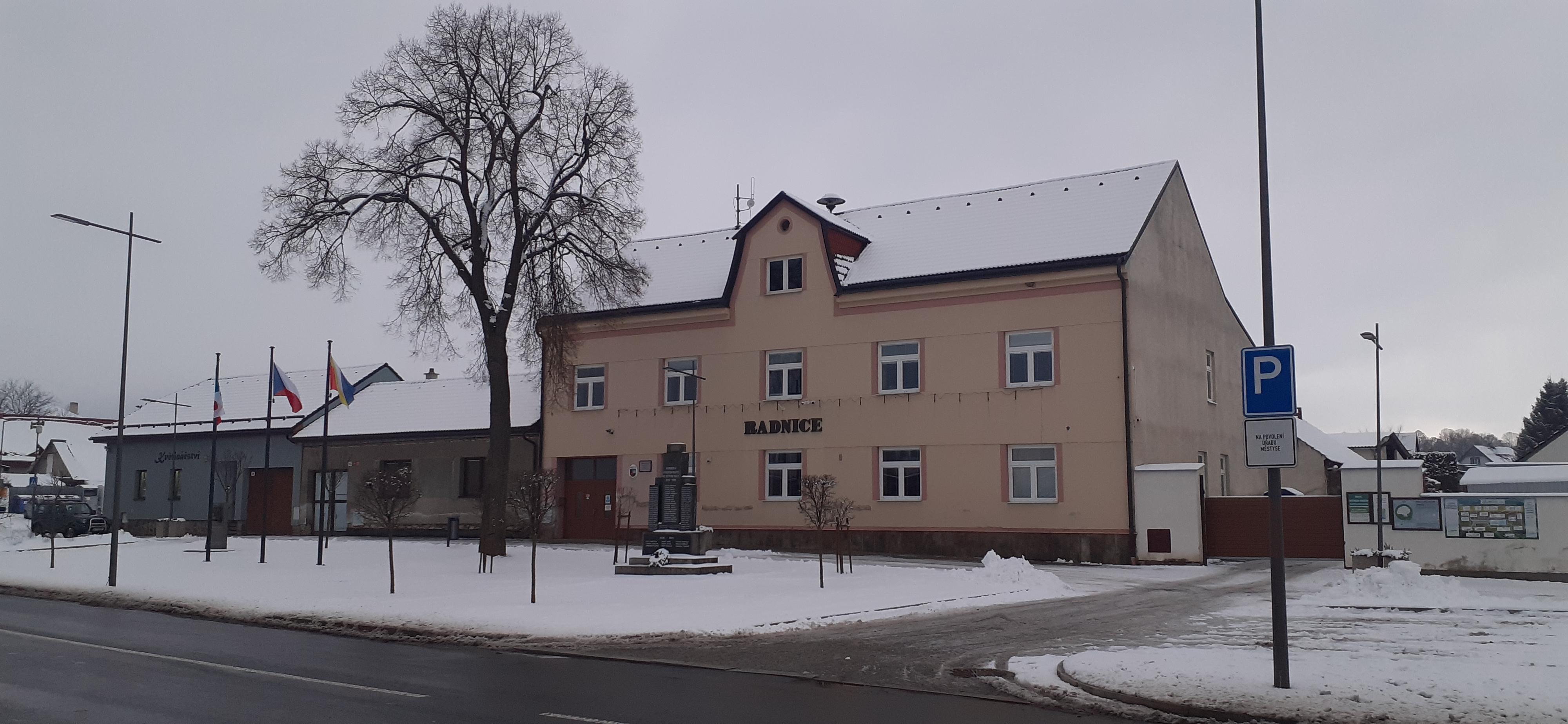 Batelov - úřad městyse foto 2
