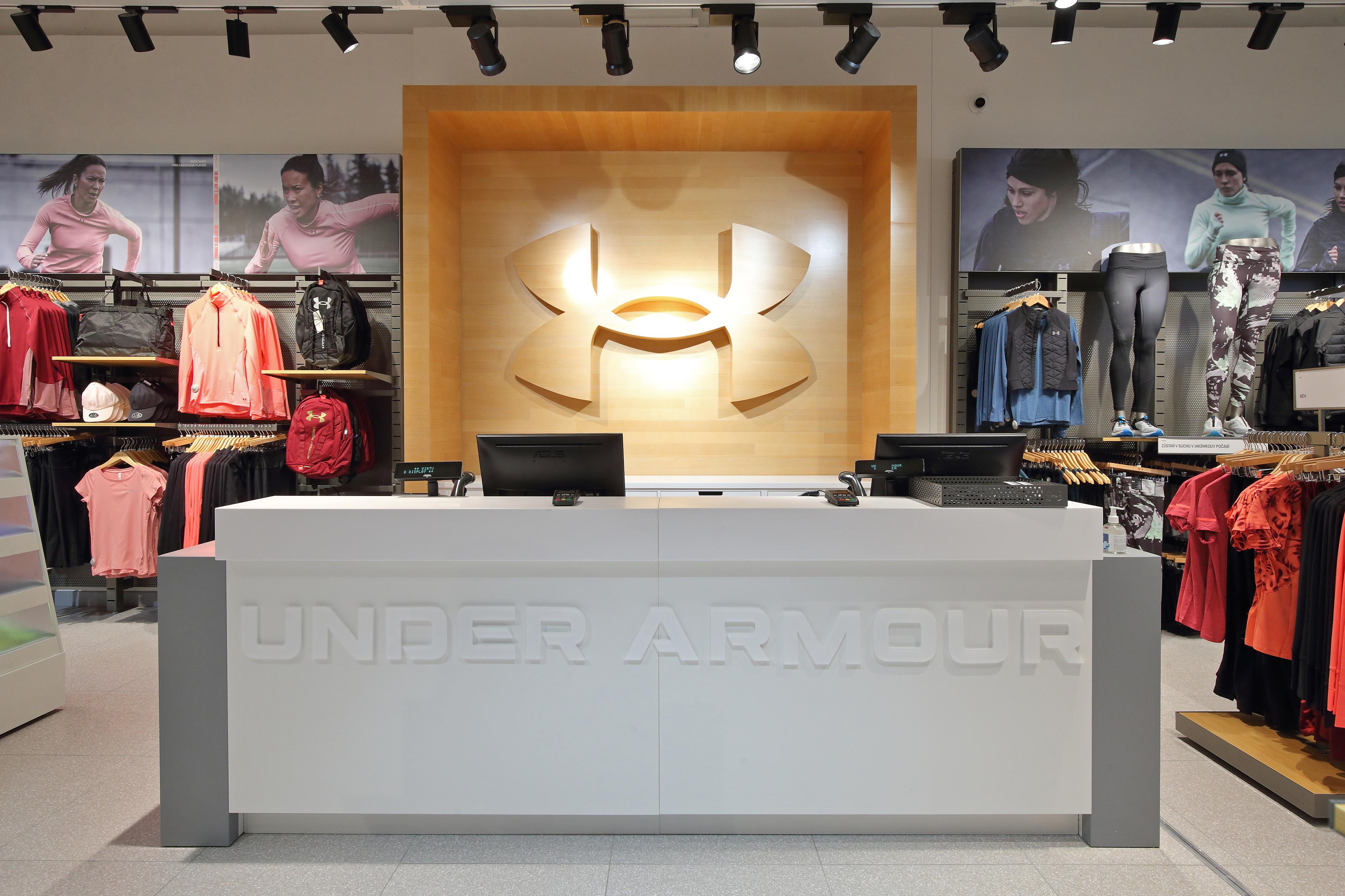 Under Armour Brand House foto 4