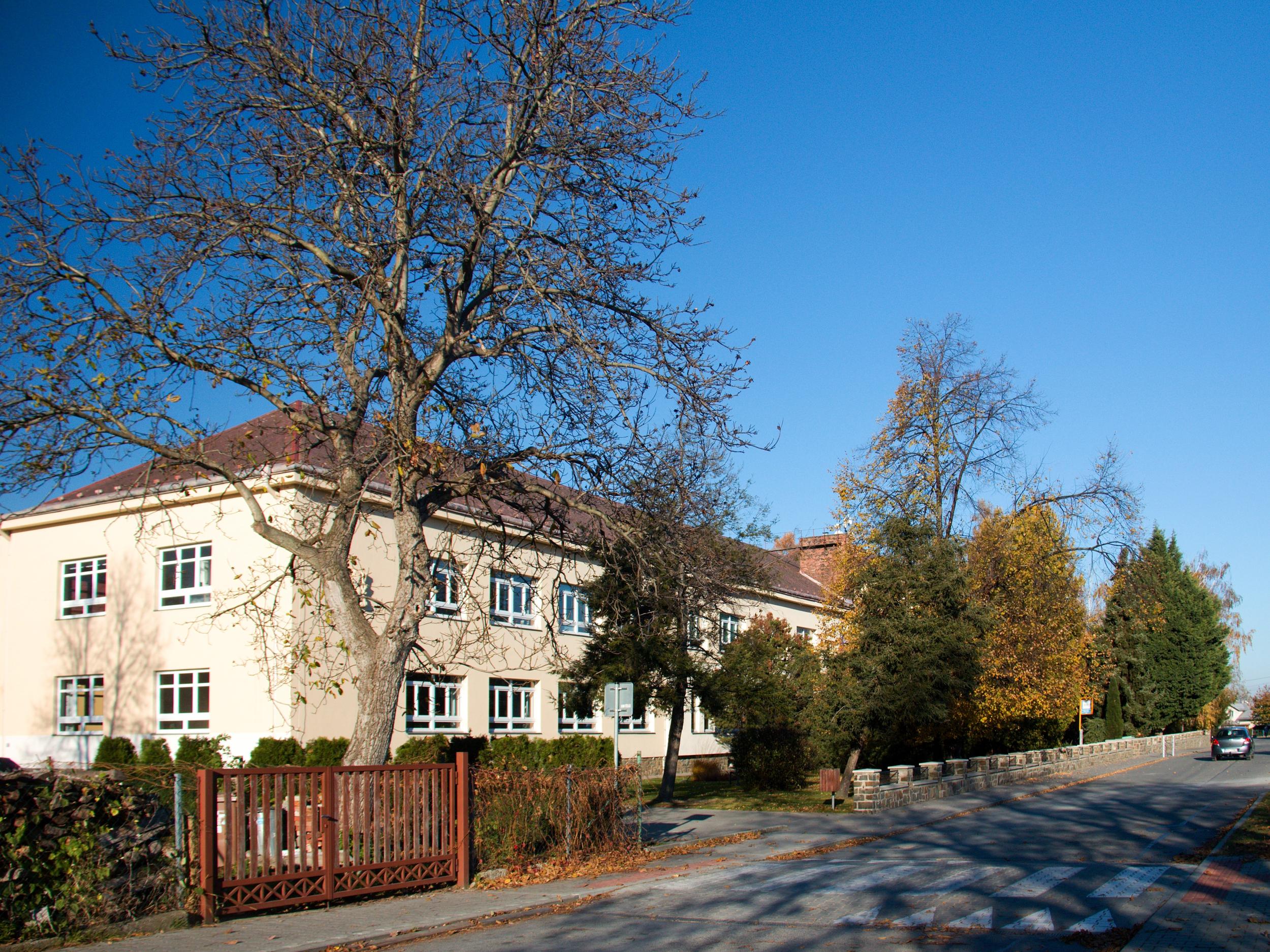 ZŠ generála Heliodora Píky a MŠ Štítina foto 2
