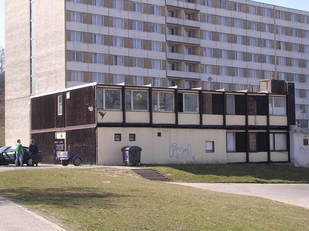 YACHT - Student & Music Club foto 2