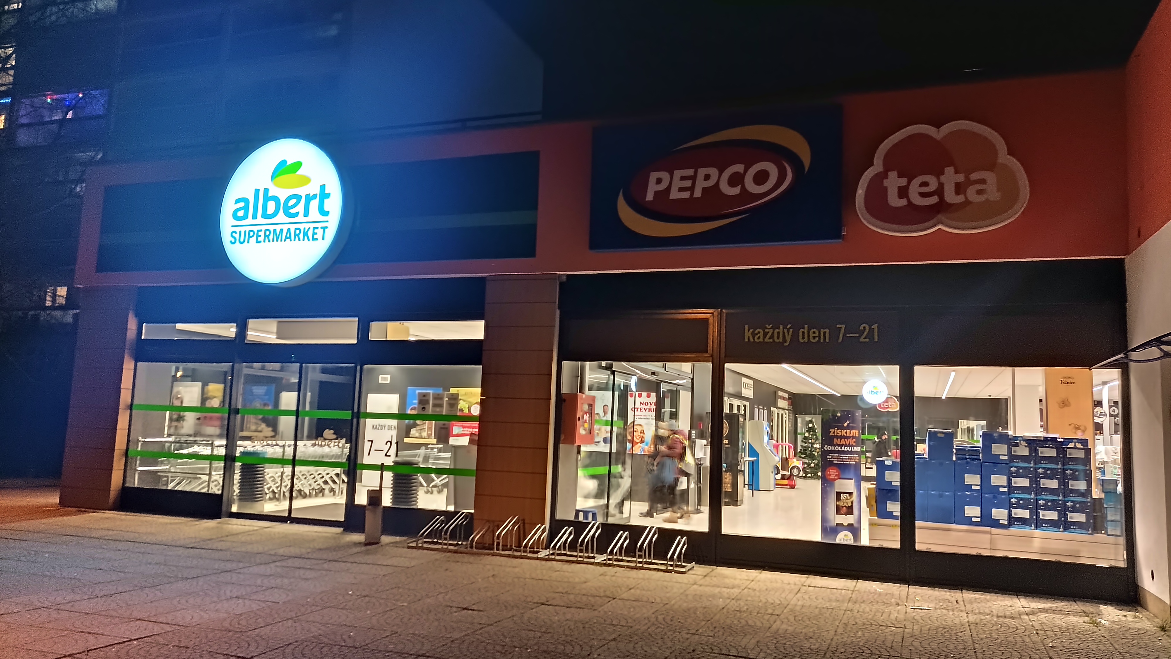Albert Supermarket