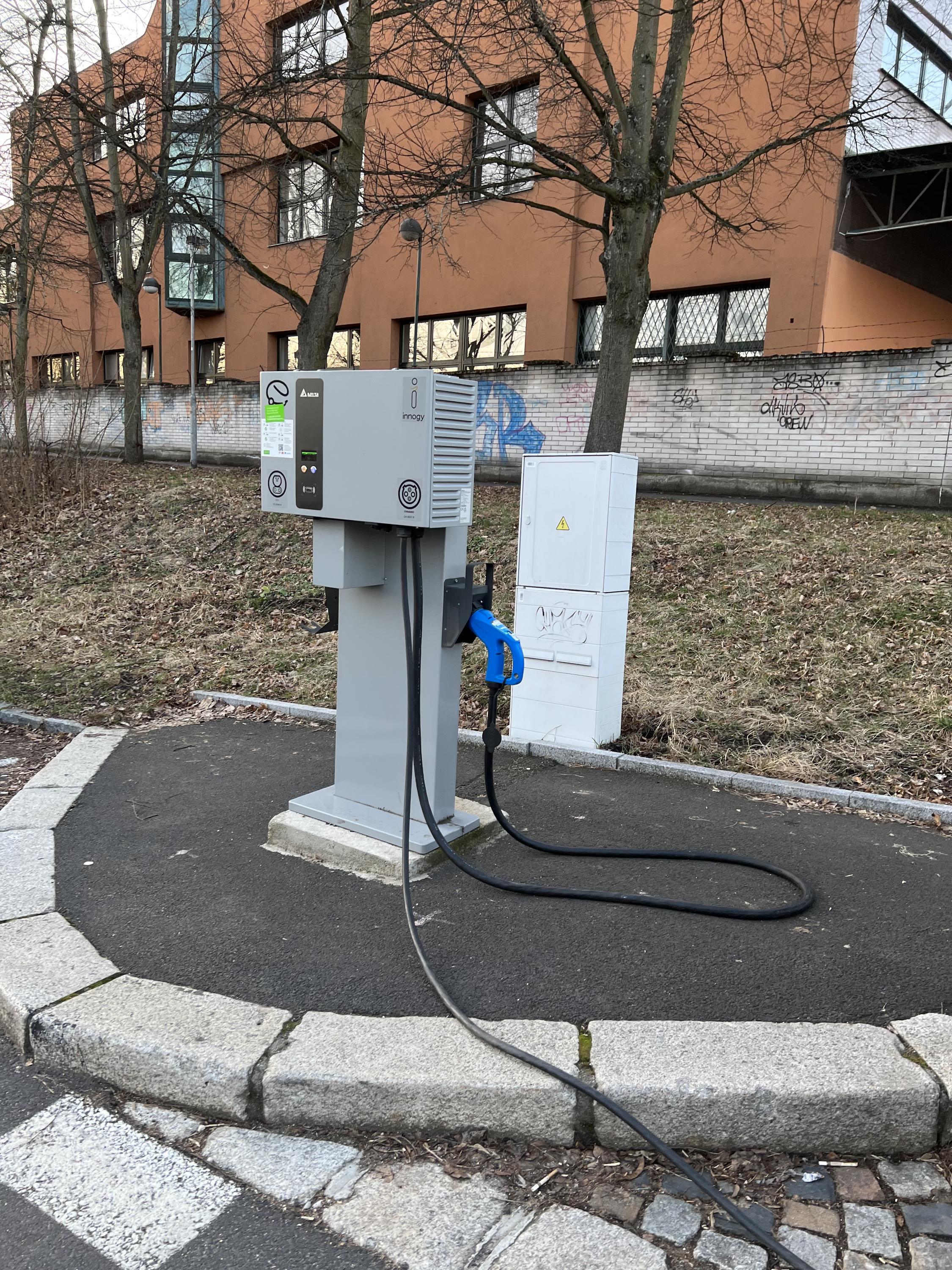 Dobíjecí stanice innogy foto 3