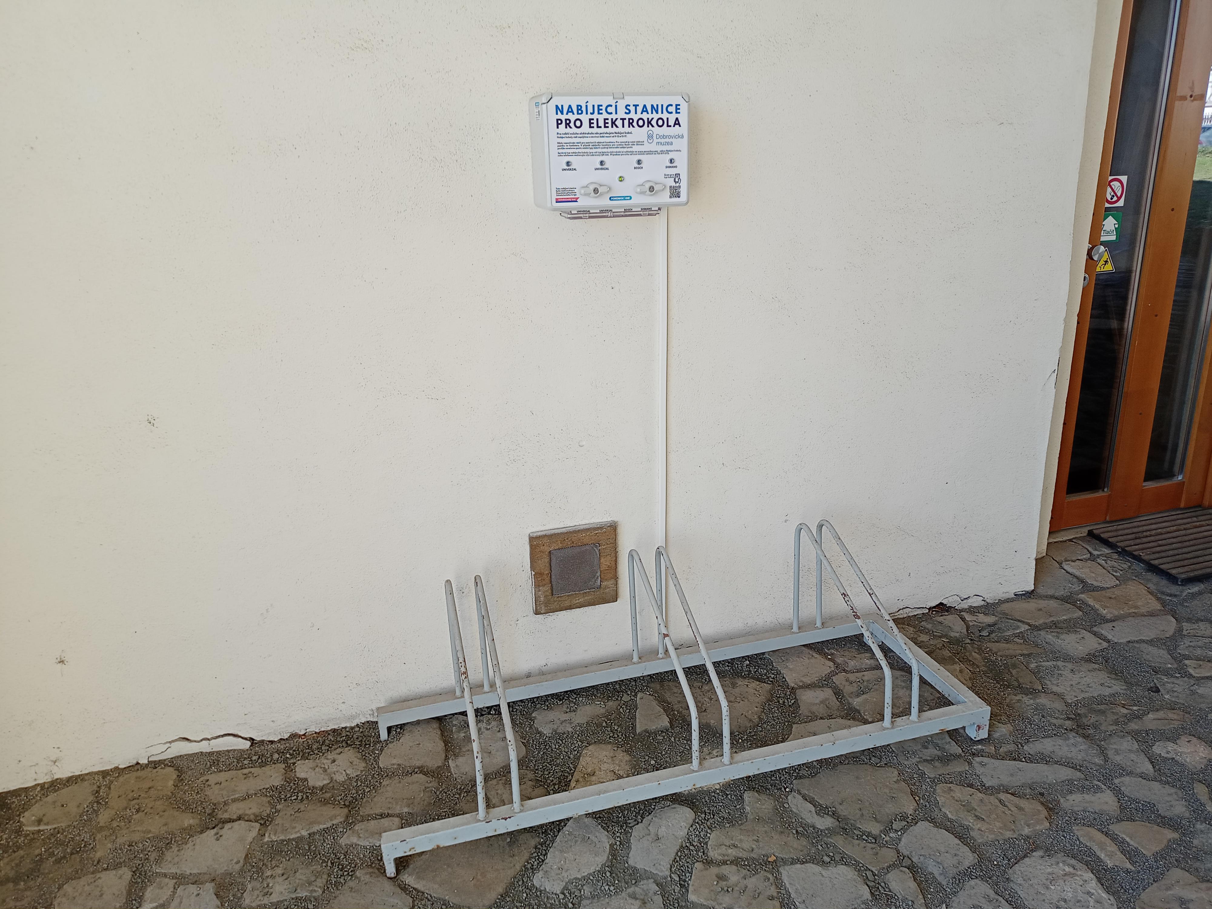 Nabíjecí stanice Dobrovická muzea