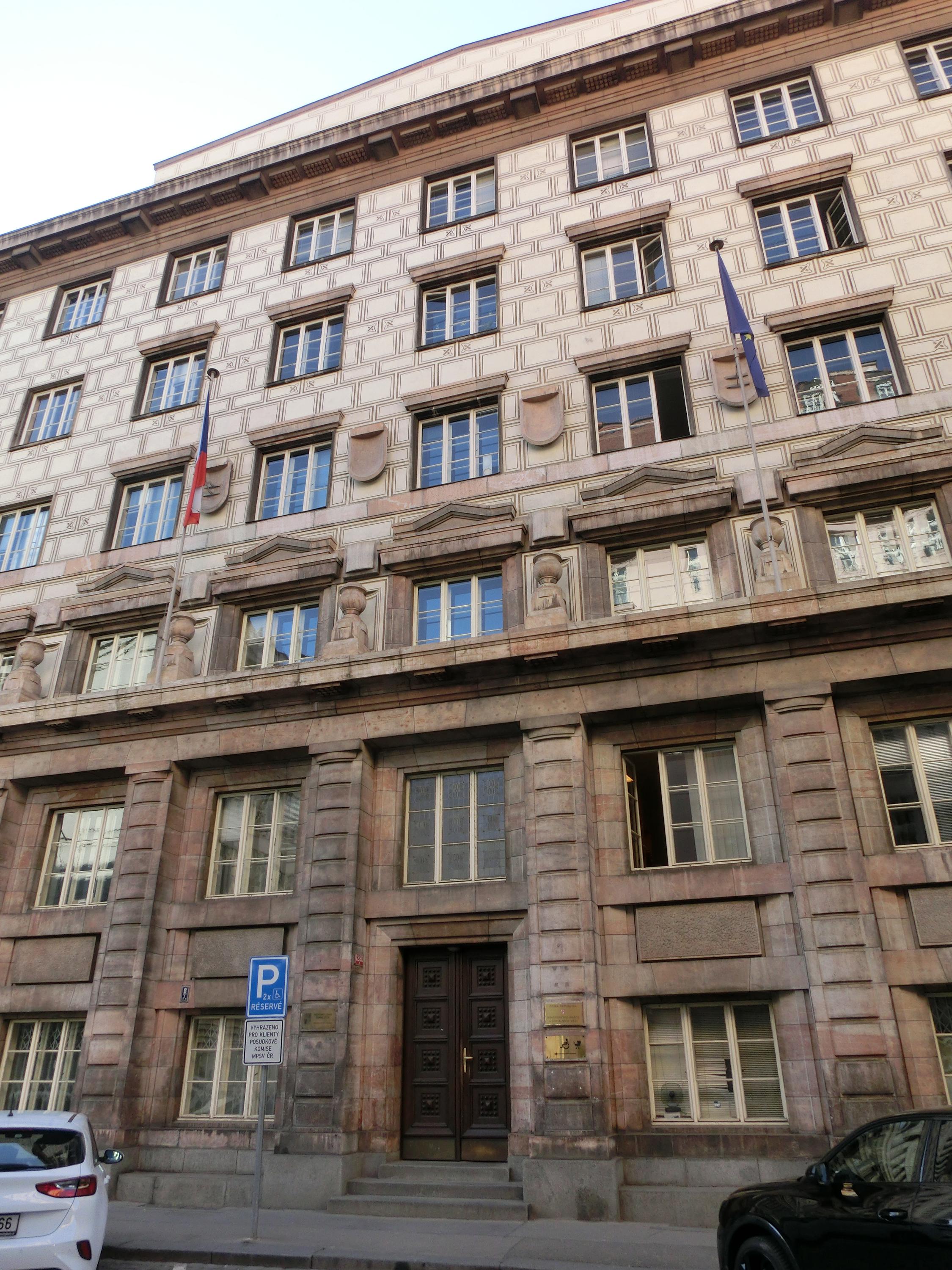 Městský úřad Černošice - pracoviště Praha foto 2