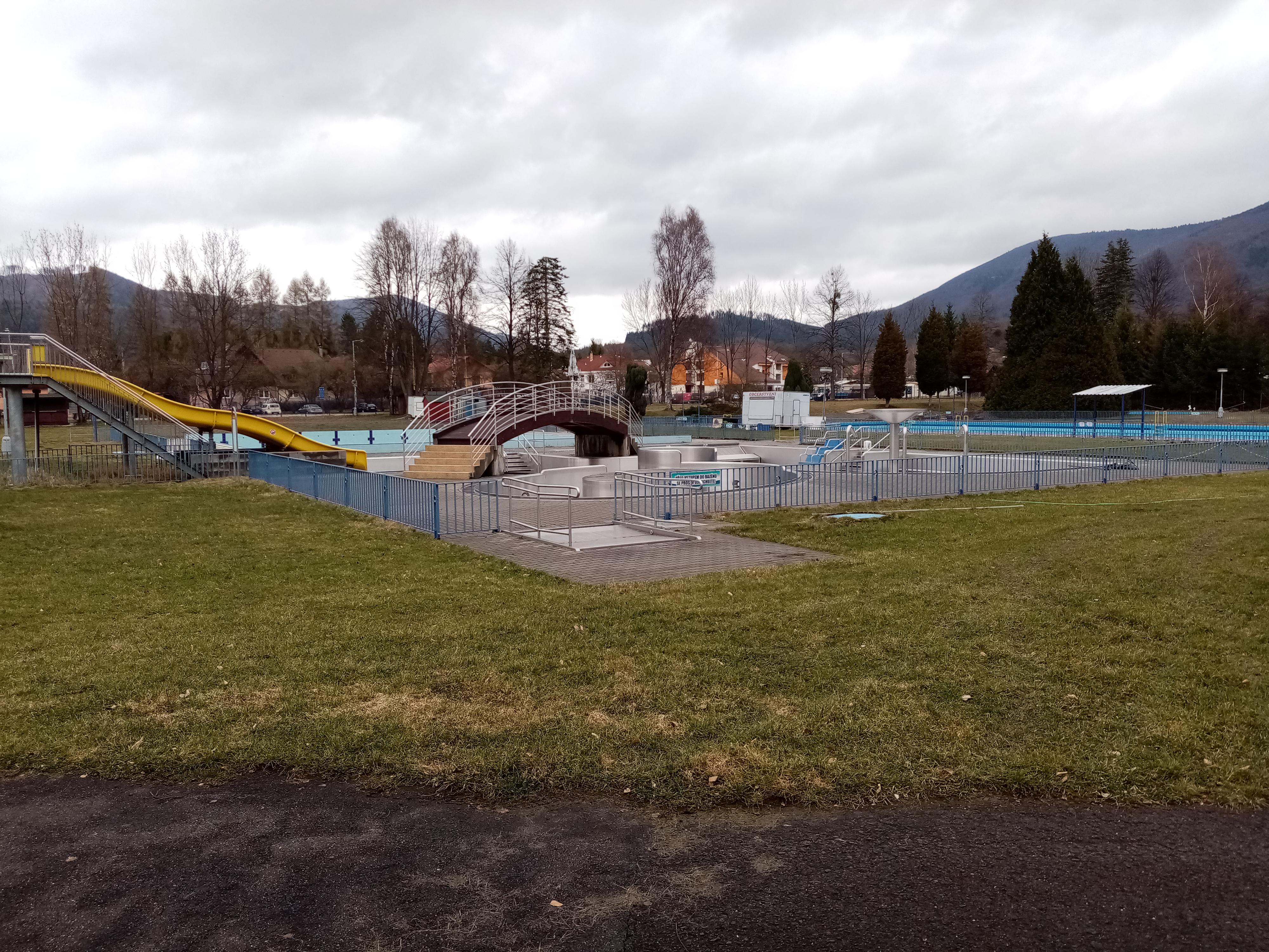 Rožnovské koupaliště foto 6