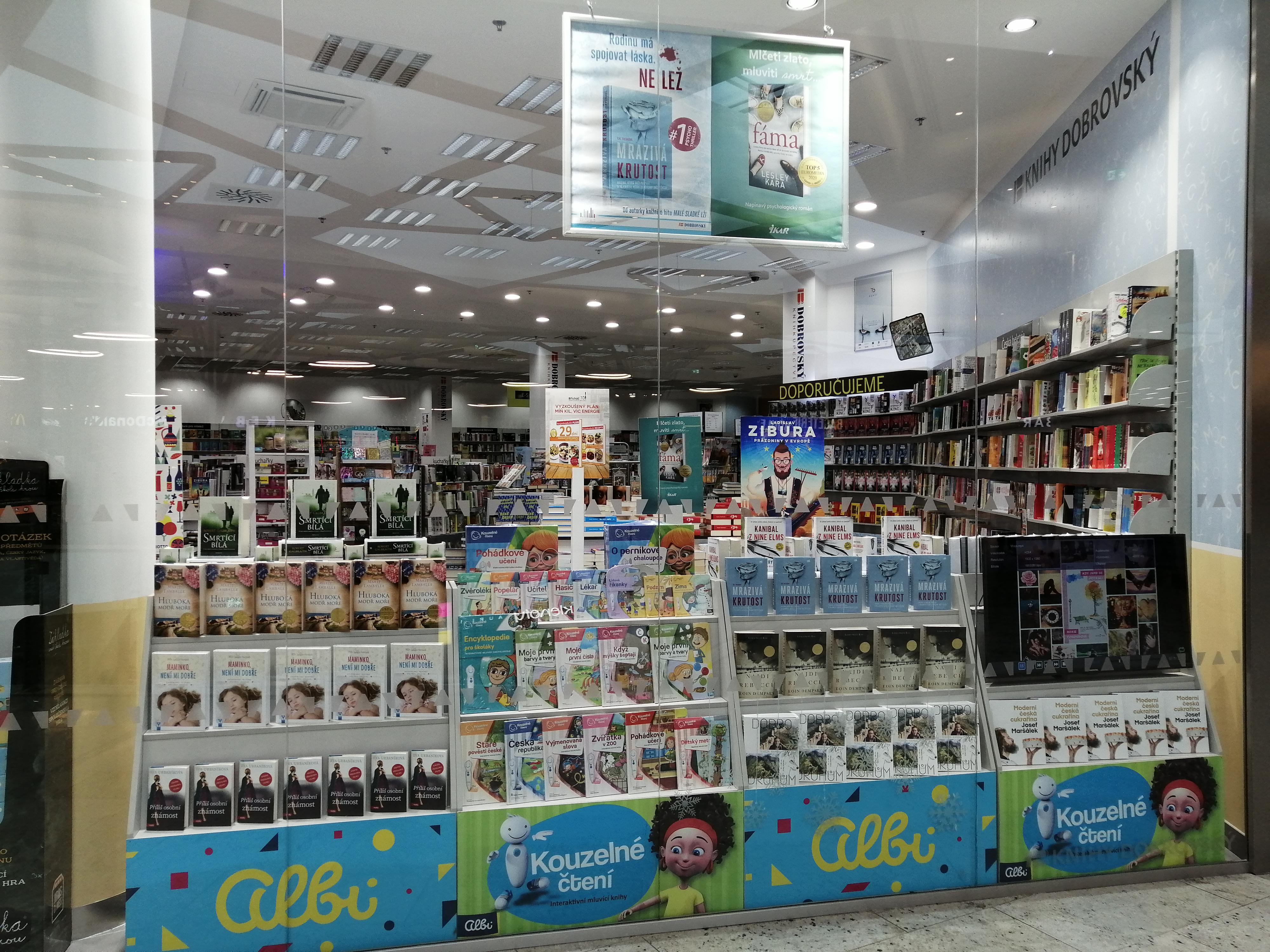 Knihkupectví Beta Dobrovský foto 2
