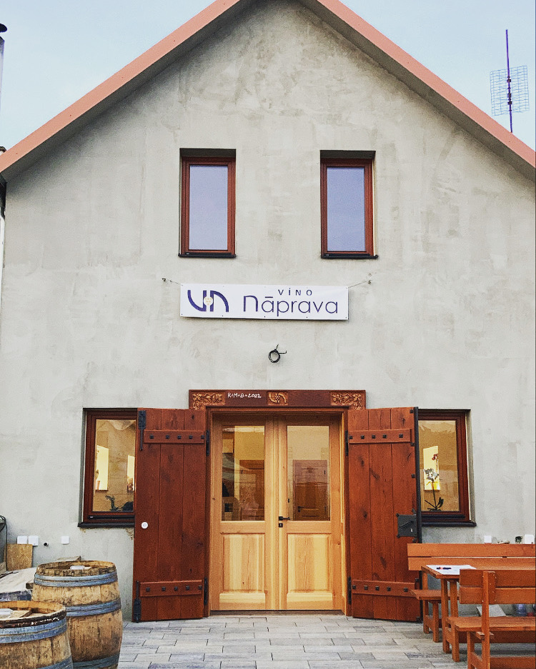 Víno Náprava foto 2