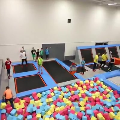 Kavárna Urban Jump Arena foto 2 (náhled videa)