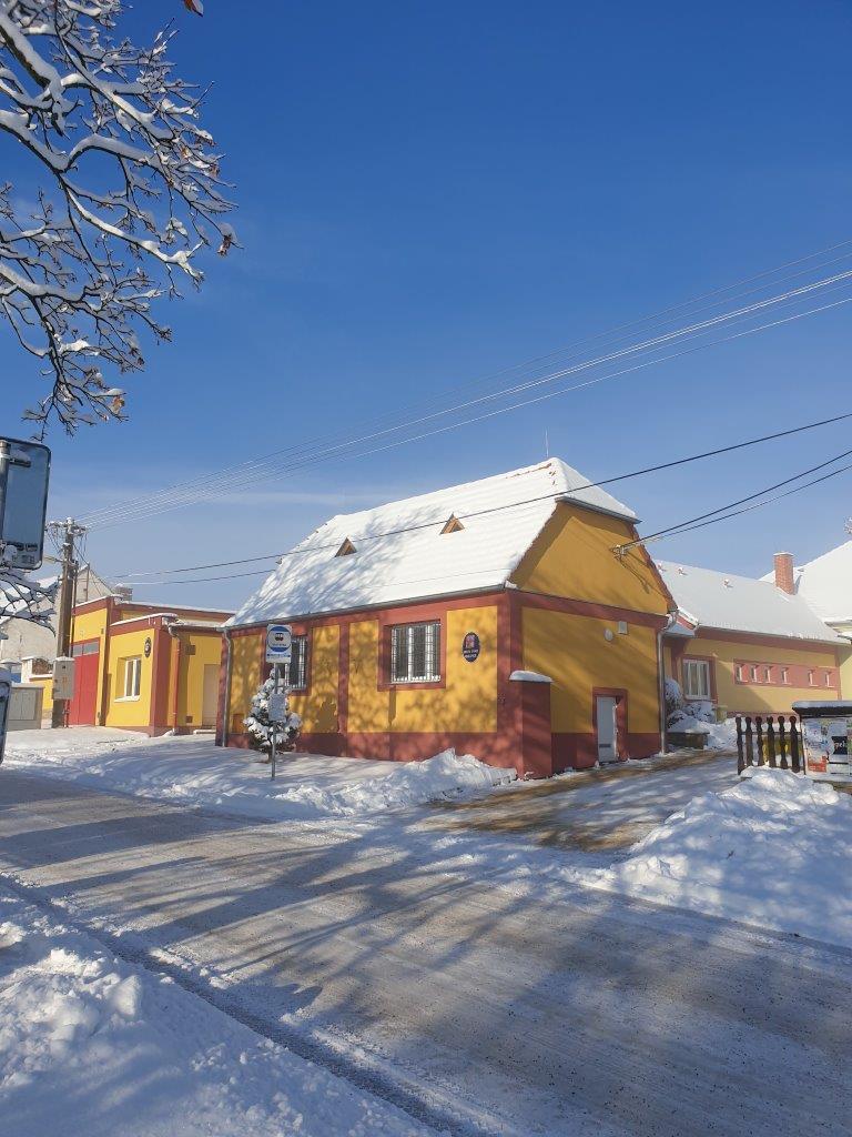 Milíčovice - obecní úřad foto 1