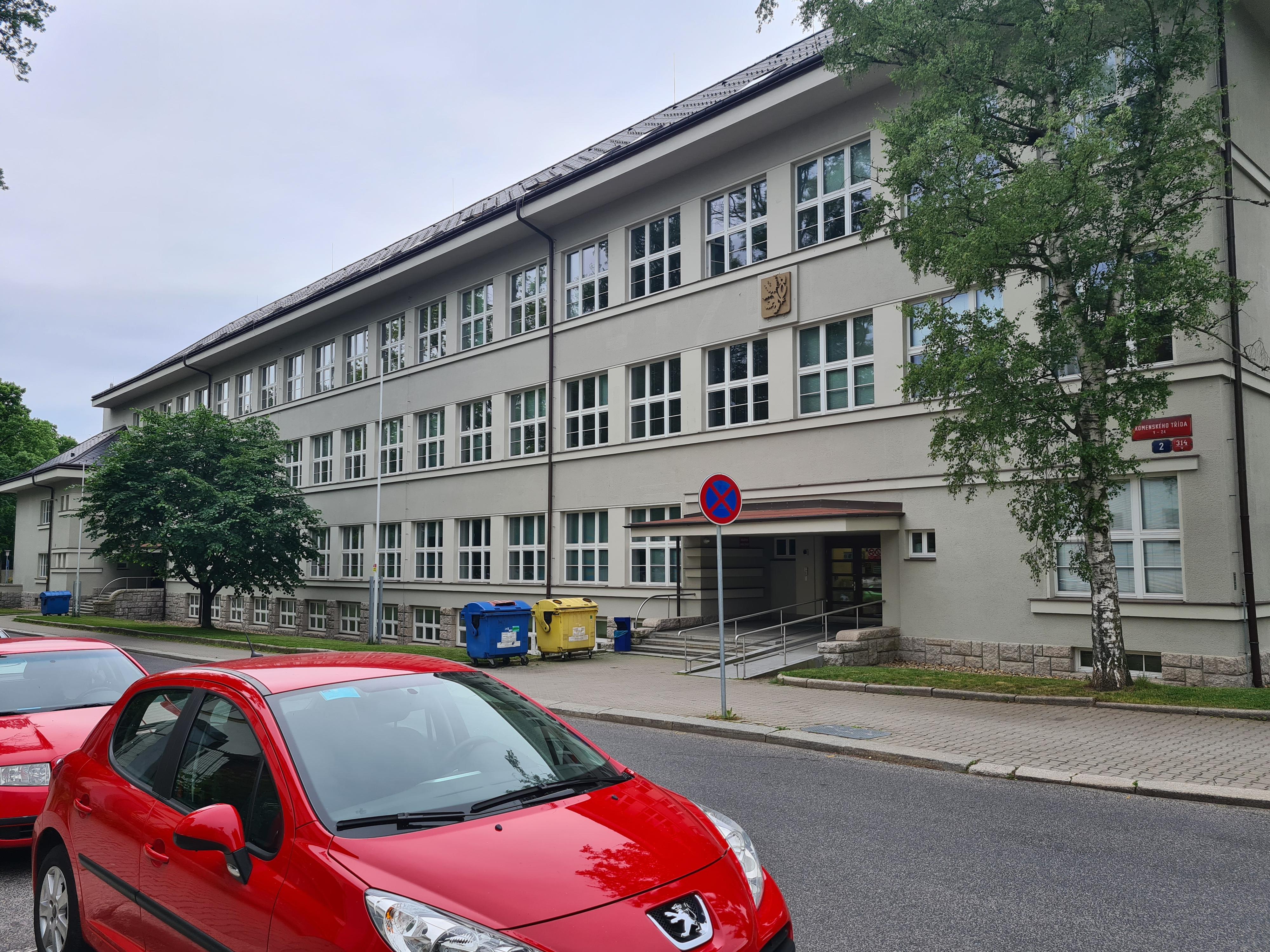 Technická univerzita v Liberci - Katedra sociálních studií a speciální pedagogiky Fakulty přírodovědně-humanitní a pedagogické