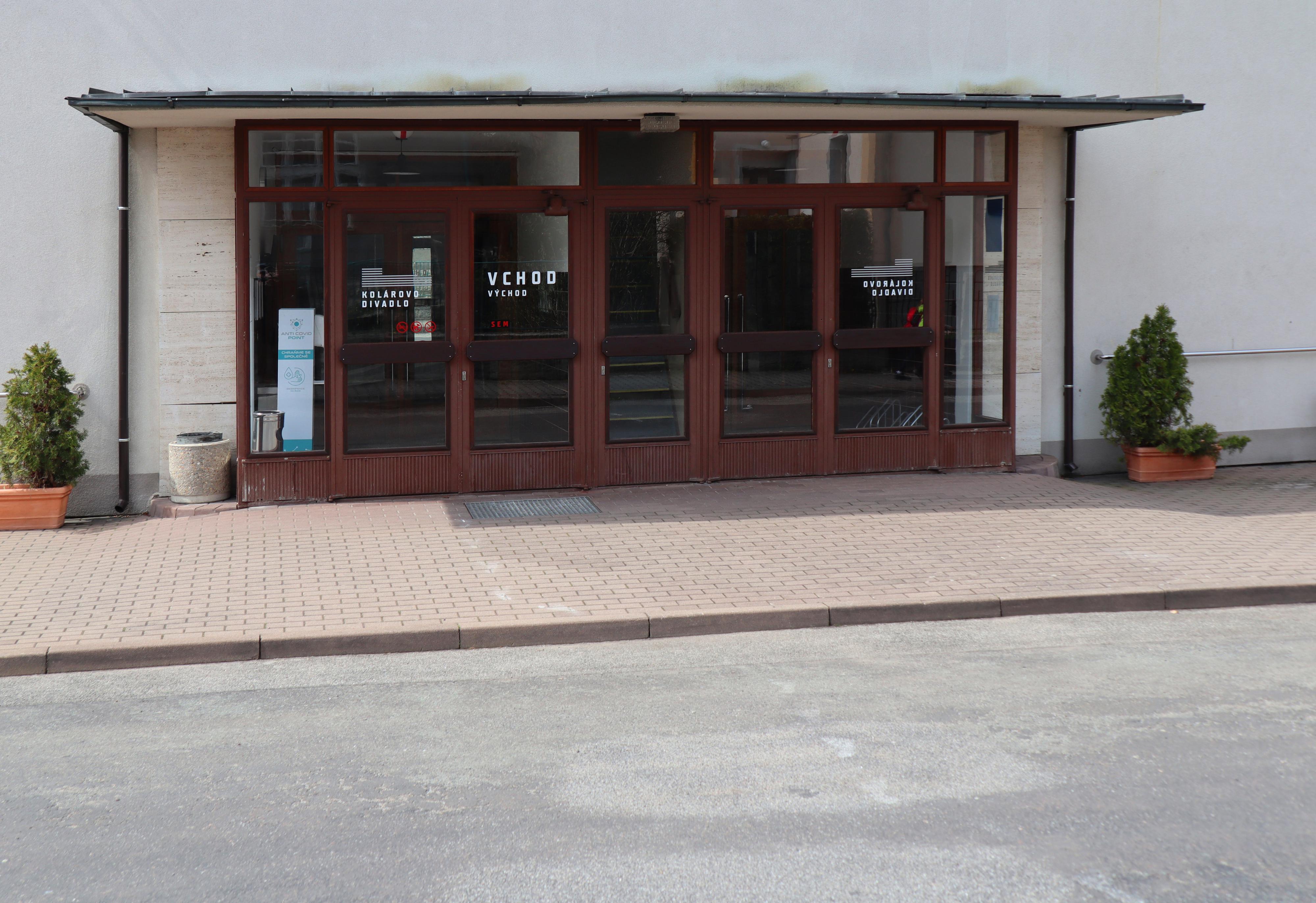 Kolárovo divadlo foto 6