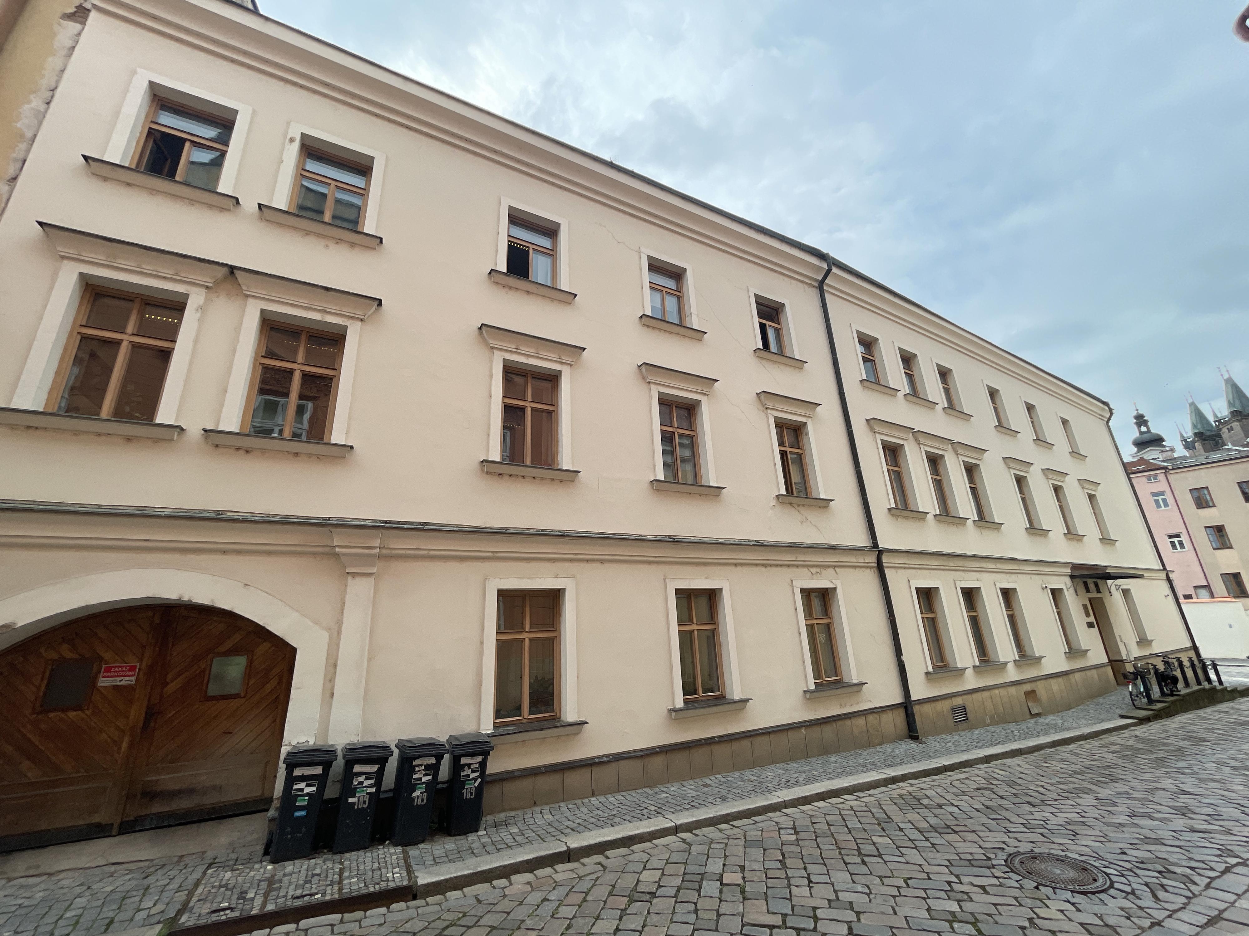 Krajské státní zastupitelství v Hradci Králové foto 2
