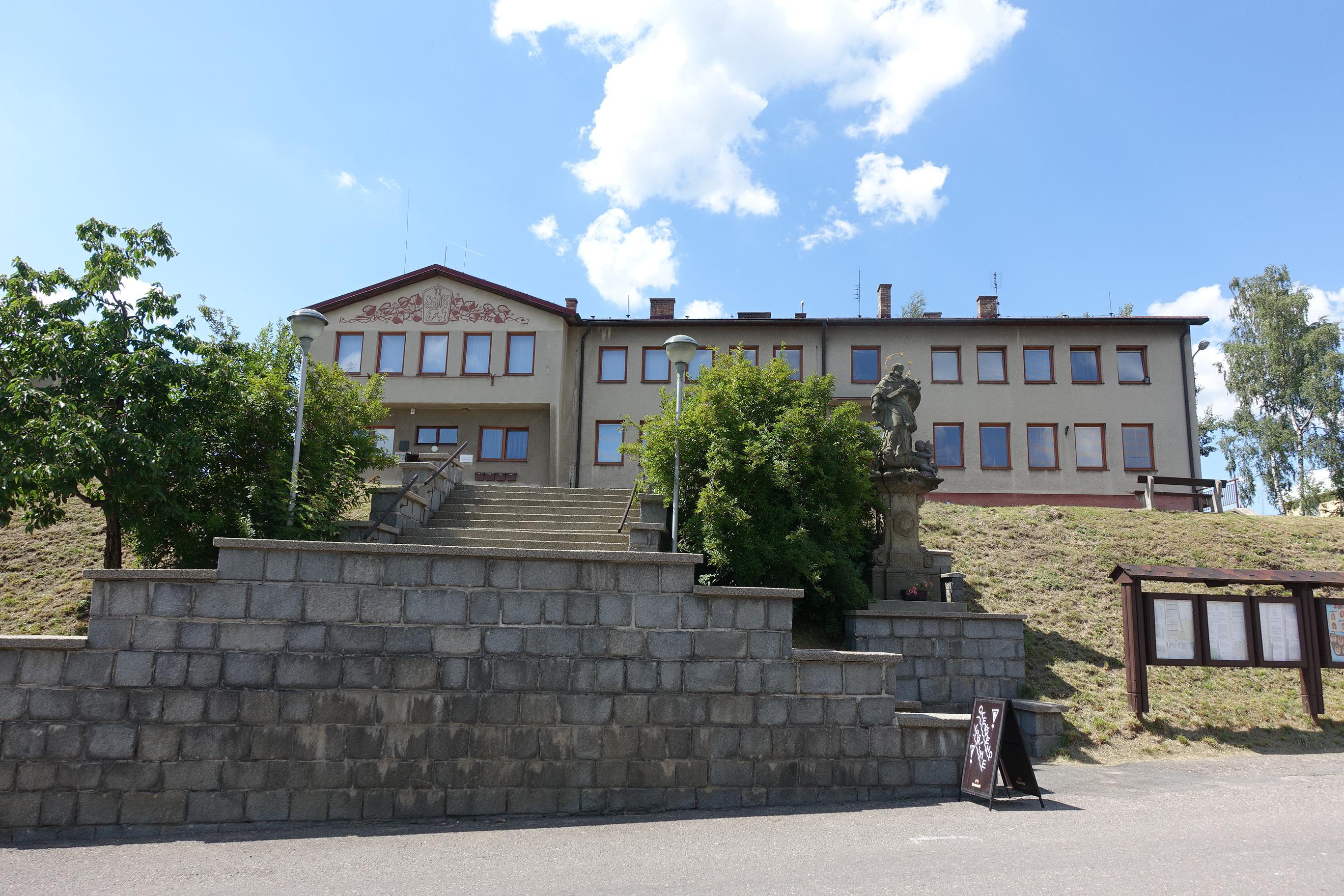 Výprachtice - obecní úřad