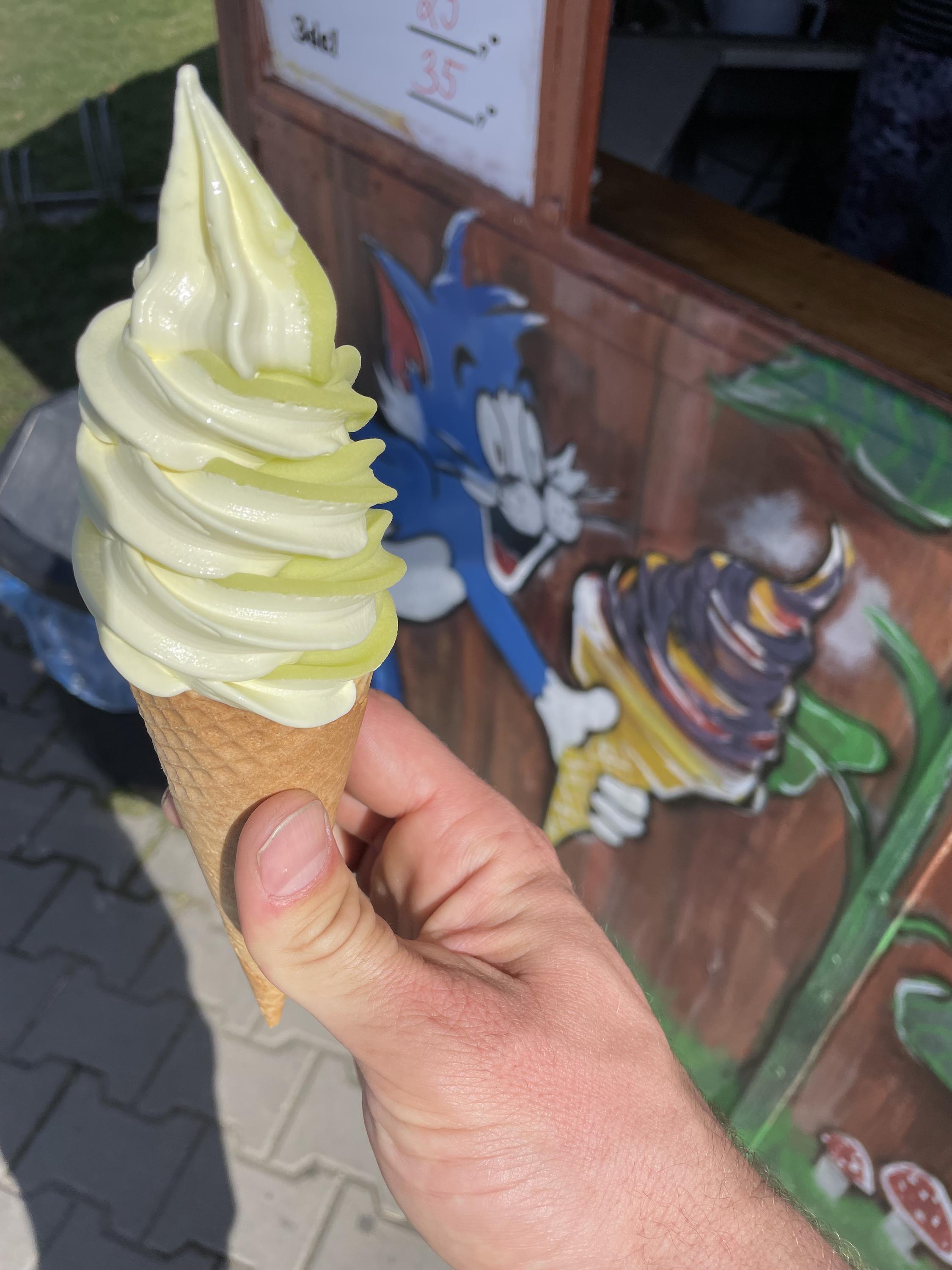 Zmrzlina u Dakoty foto 2