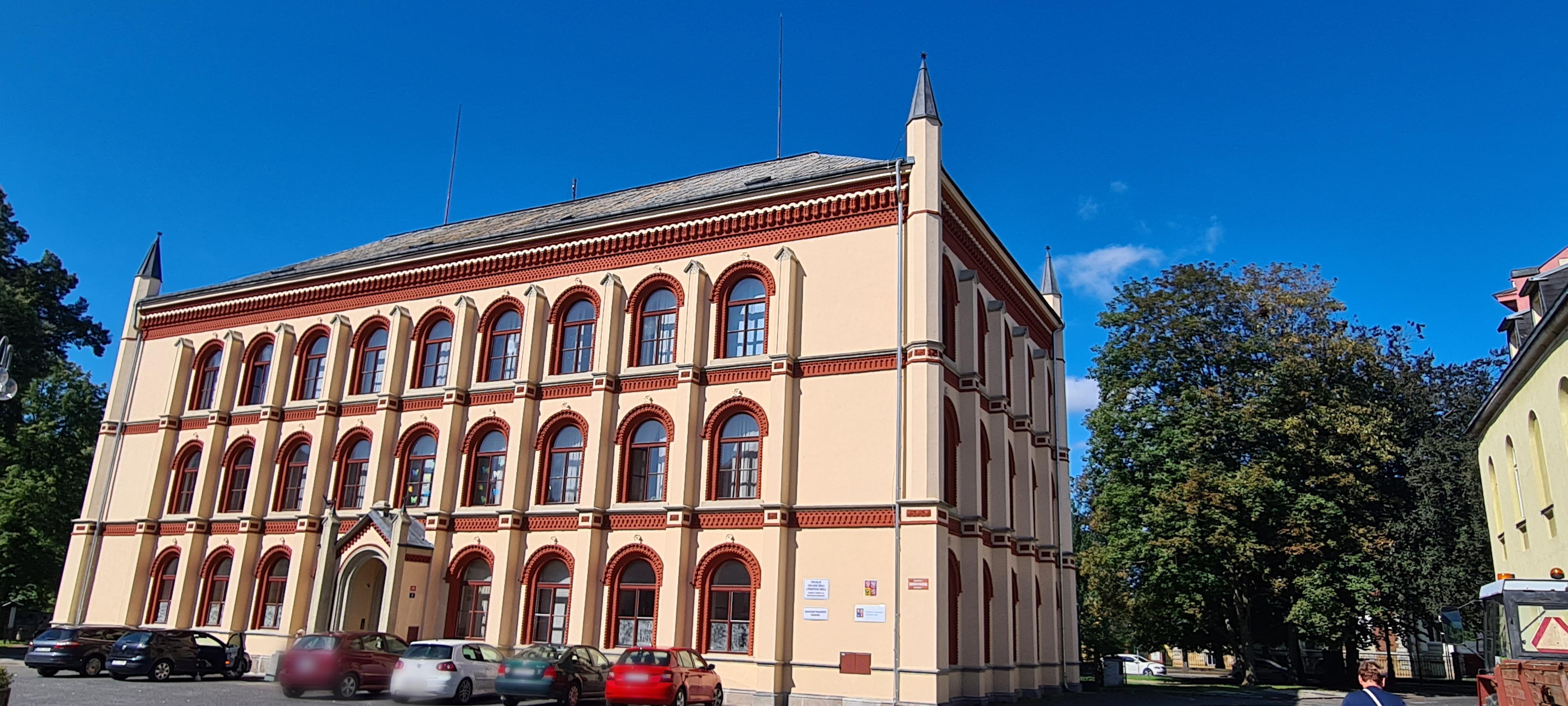 Speciální a Praktická škola , Šluknov , Tyršova 710 foto 5
