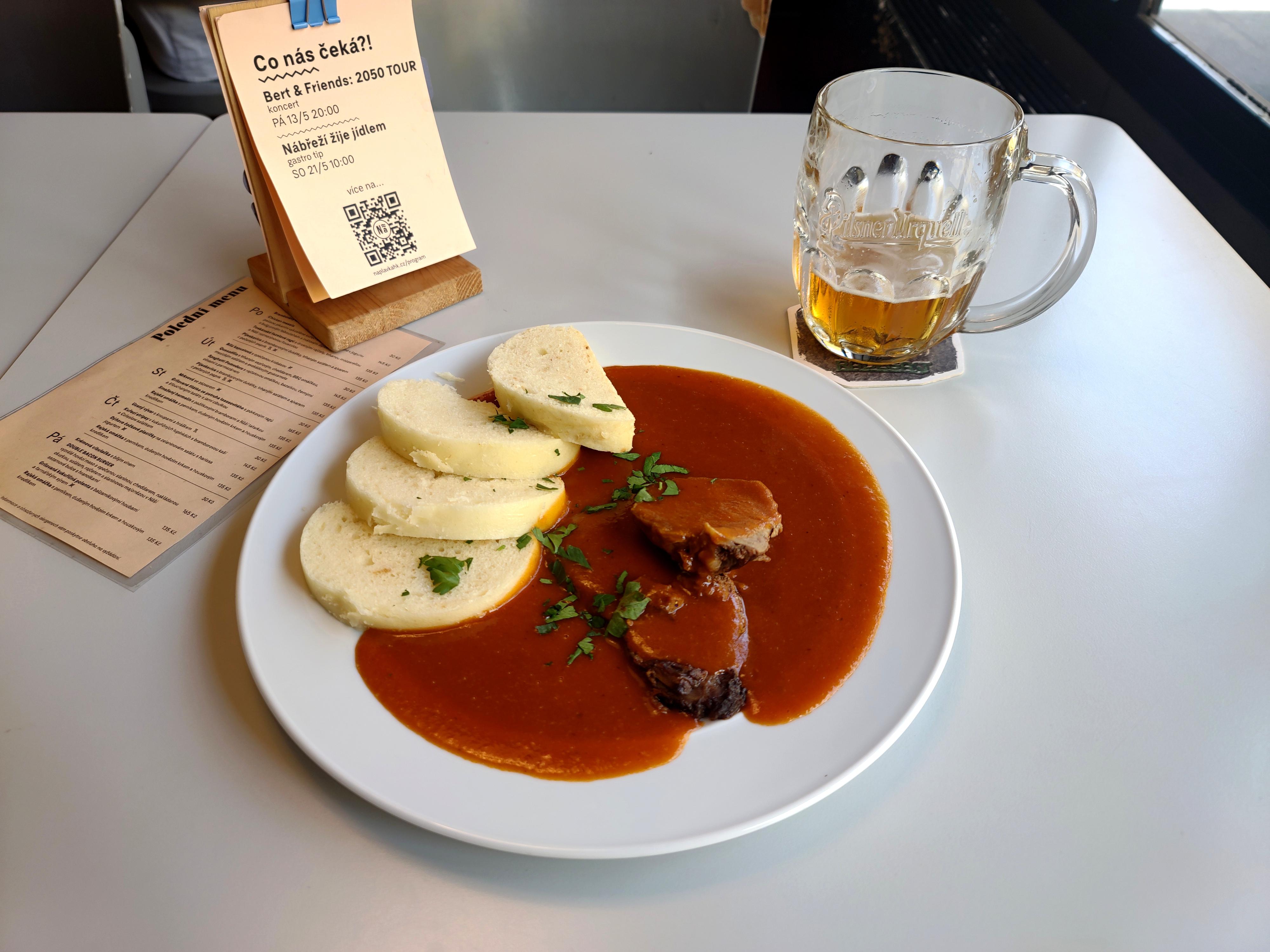 NãPLAVKA café & music bar foto 3