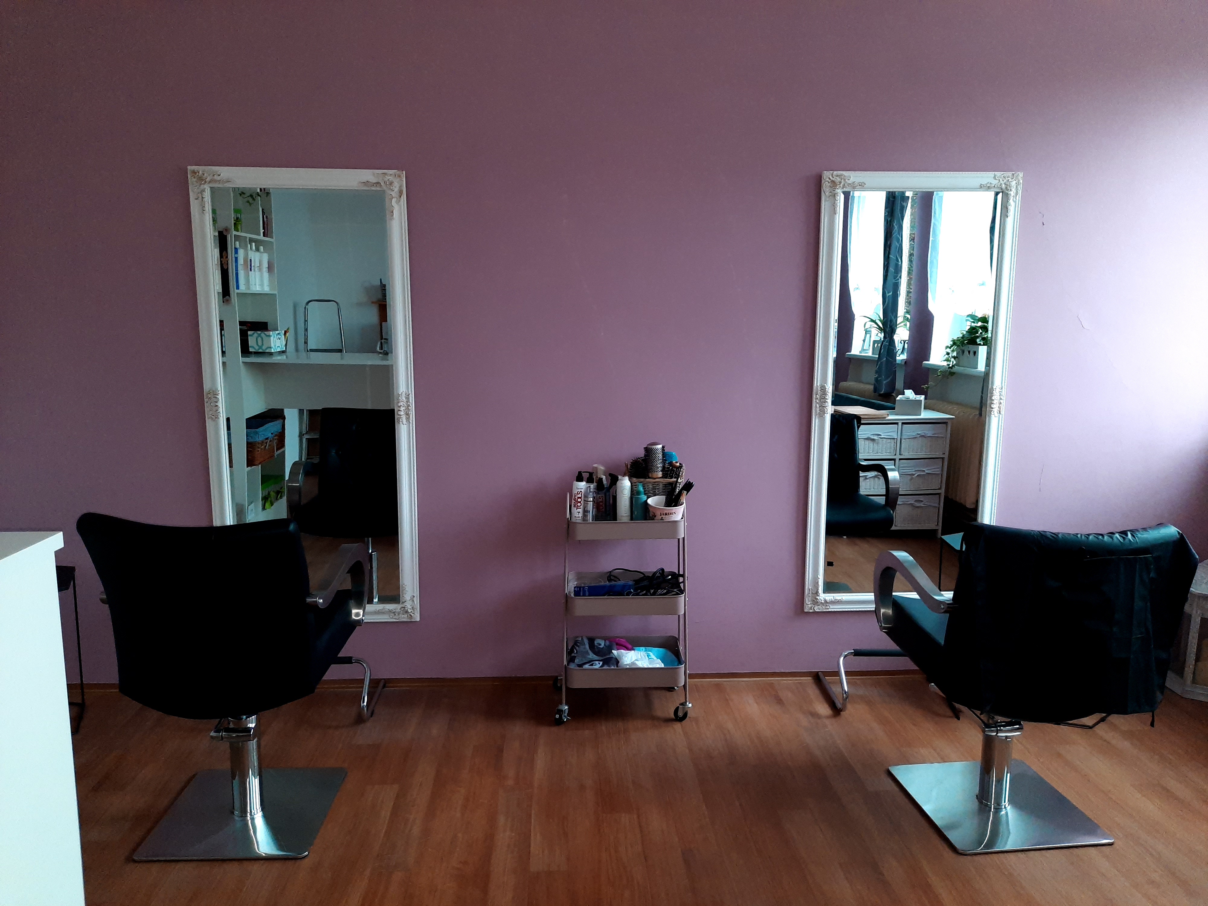 Kadeřnický salon R&V - Romana Volhejnová foto 1