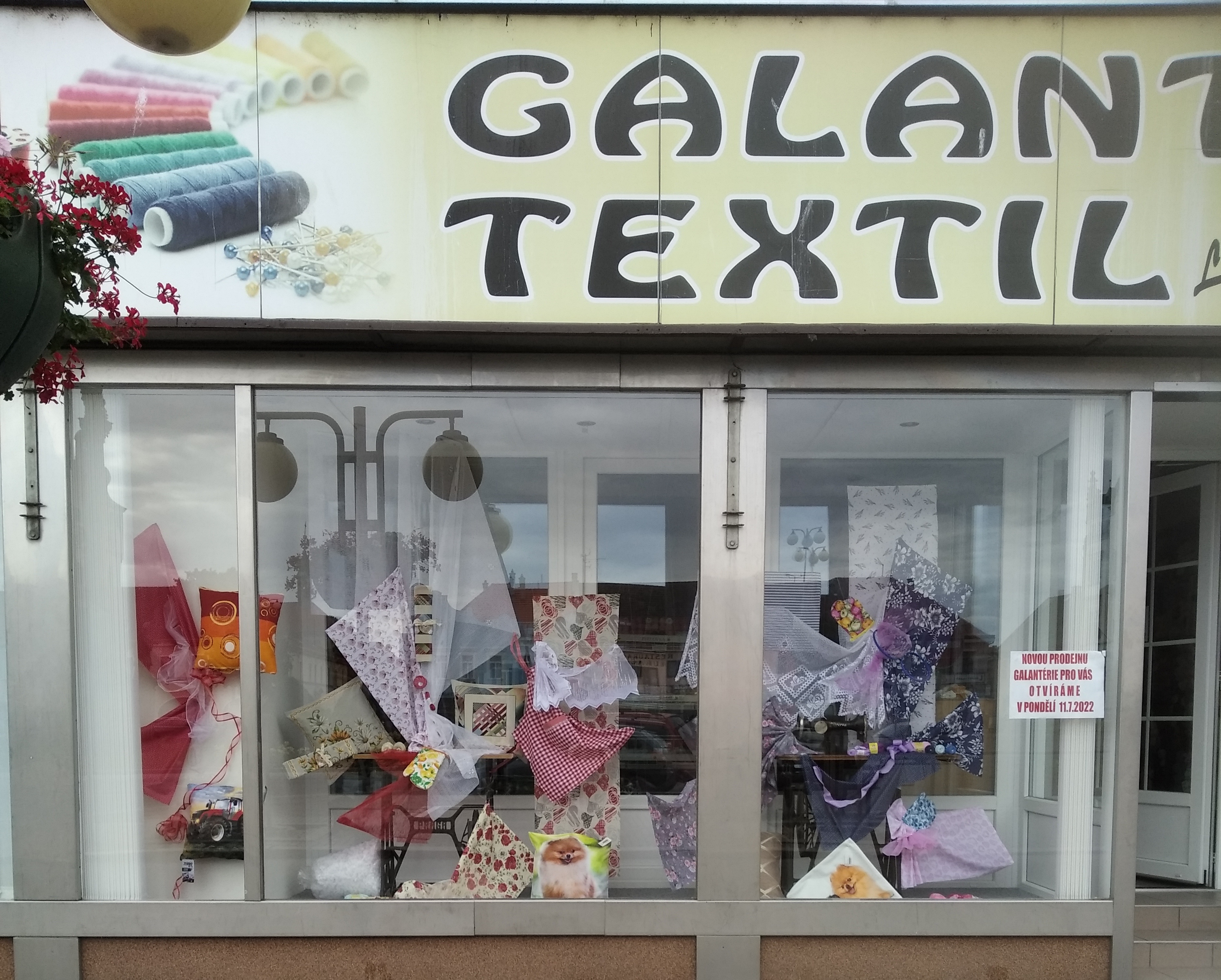 Lukáš Zámečník - galanterie, textil foto 2