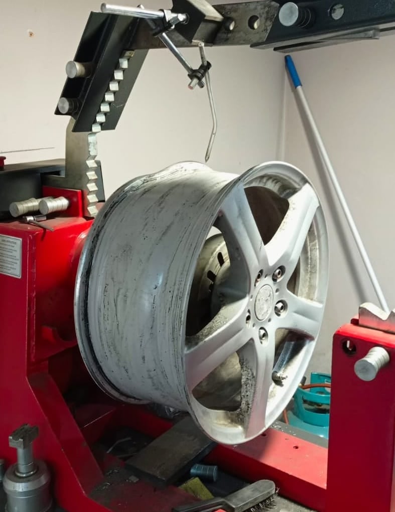 Auto-Pneuservis, Martin Kala foto 3