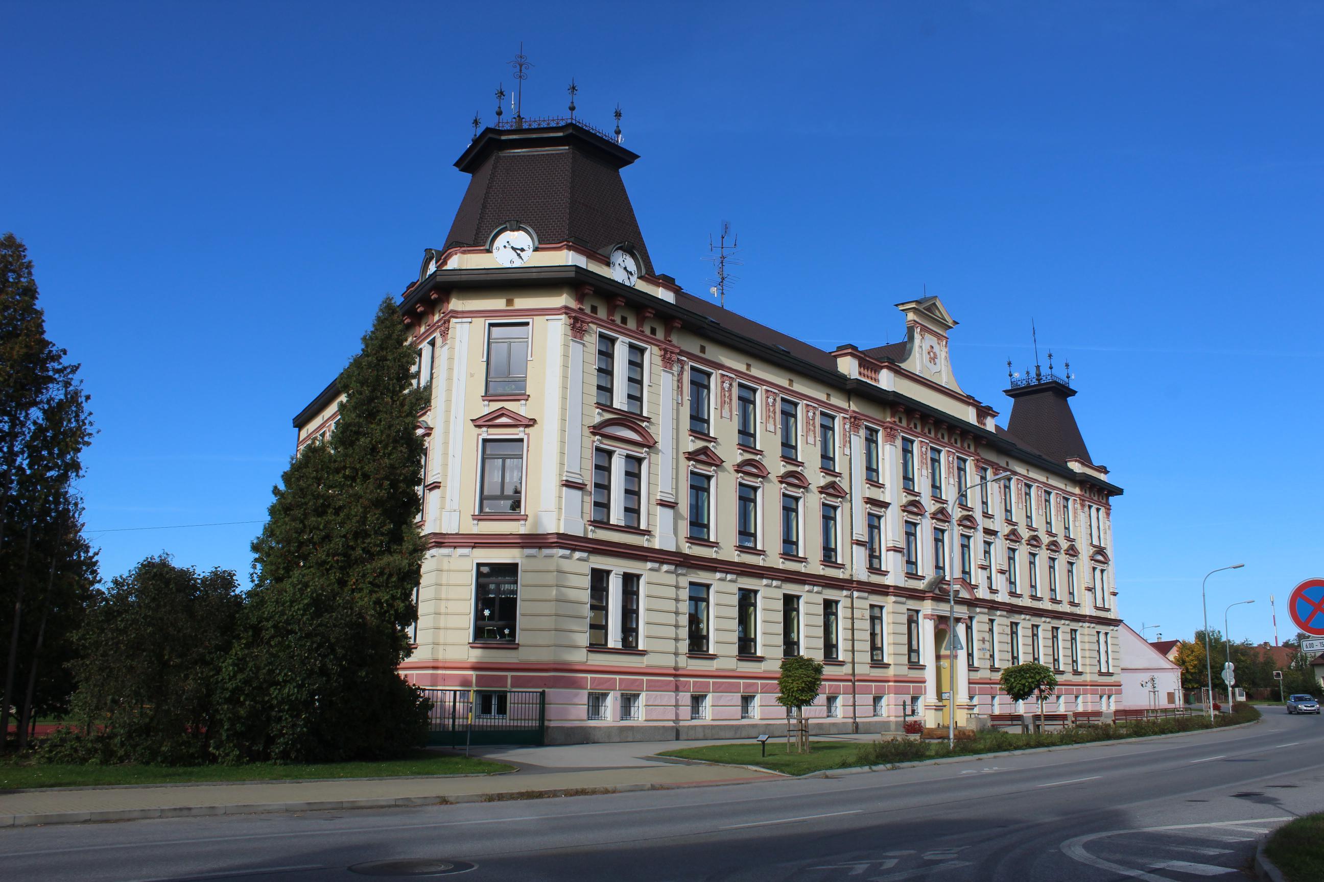 ZŠ Veselí nad Lužnicí, Čs. armády foto 3