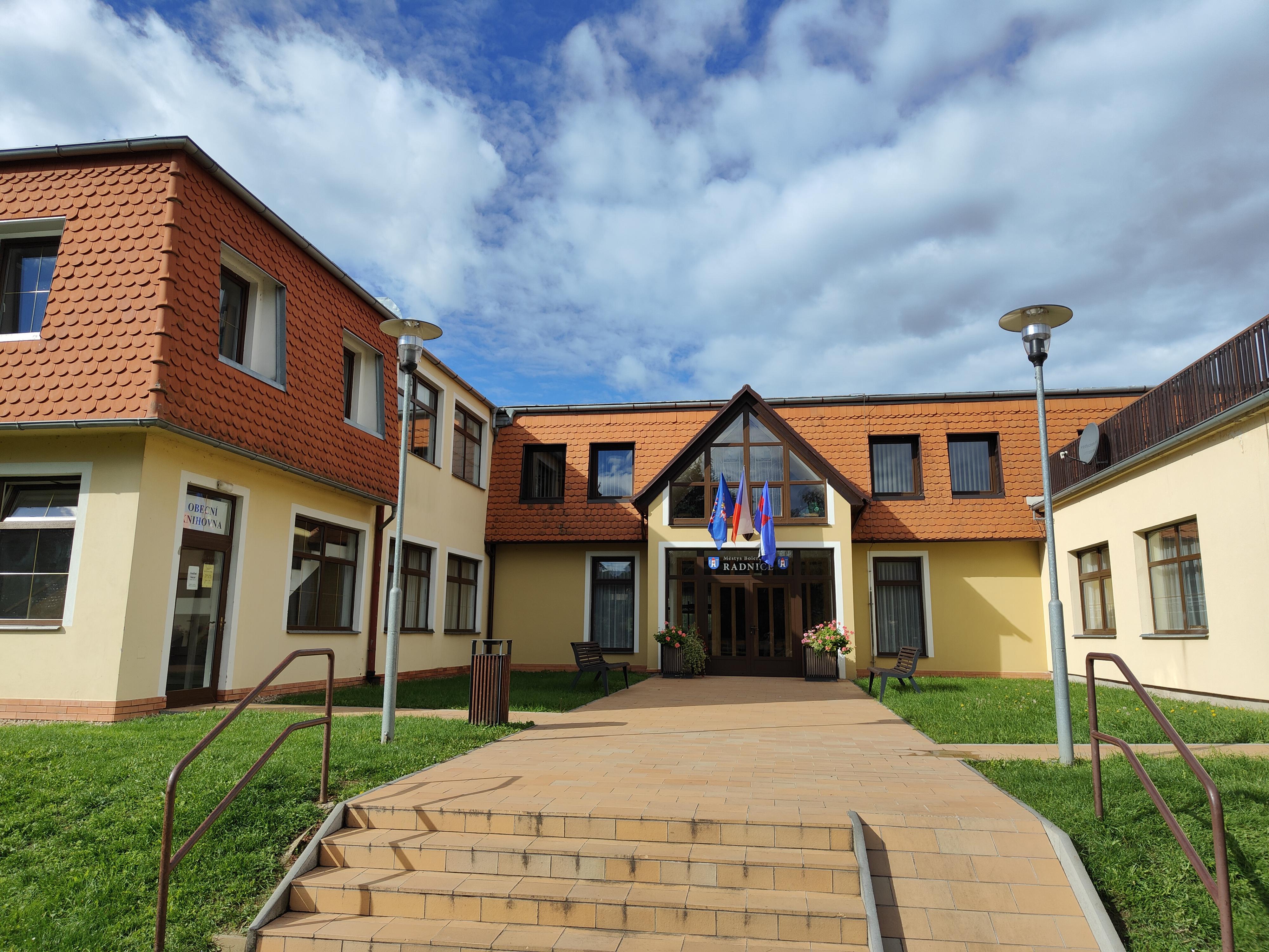 Boleradice - úřad městyse