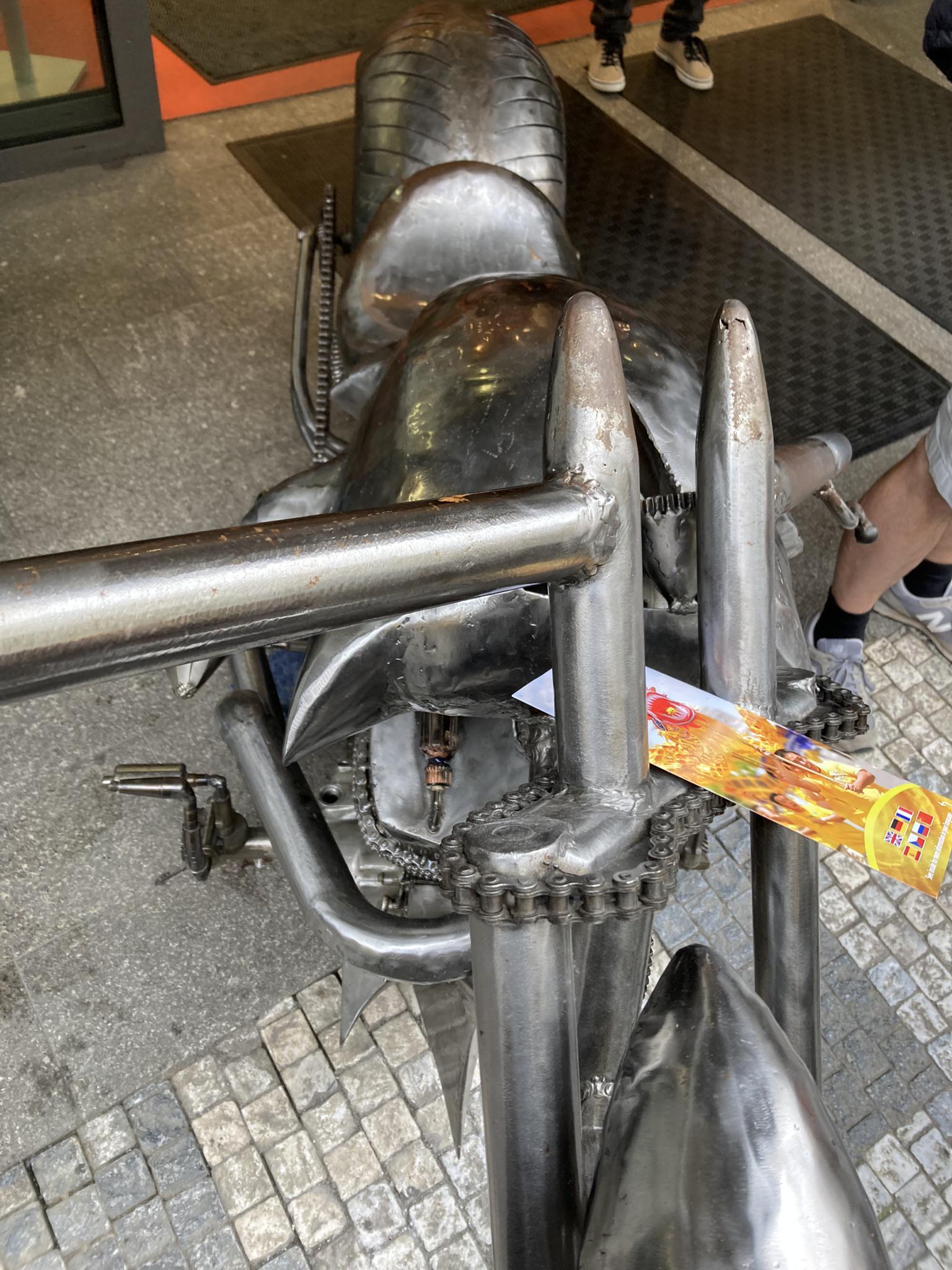 Gallery of steel figures foto 2