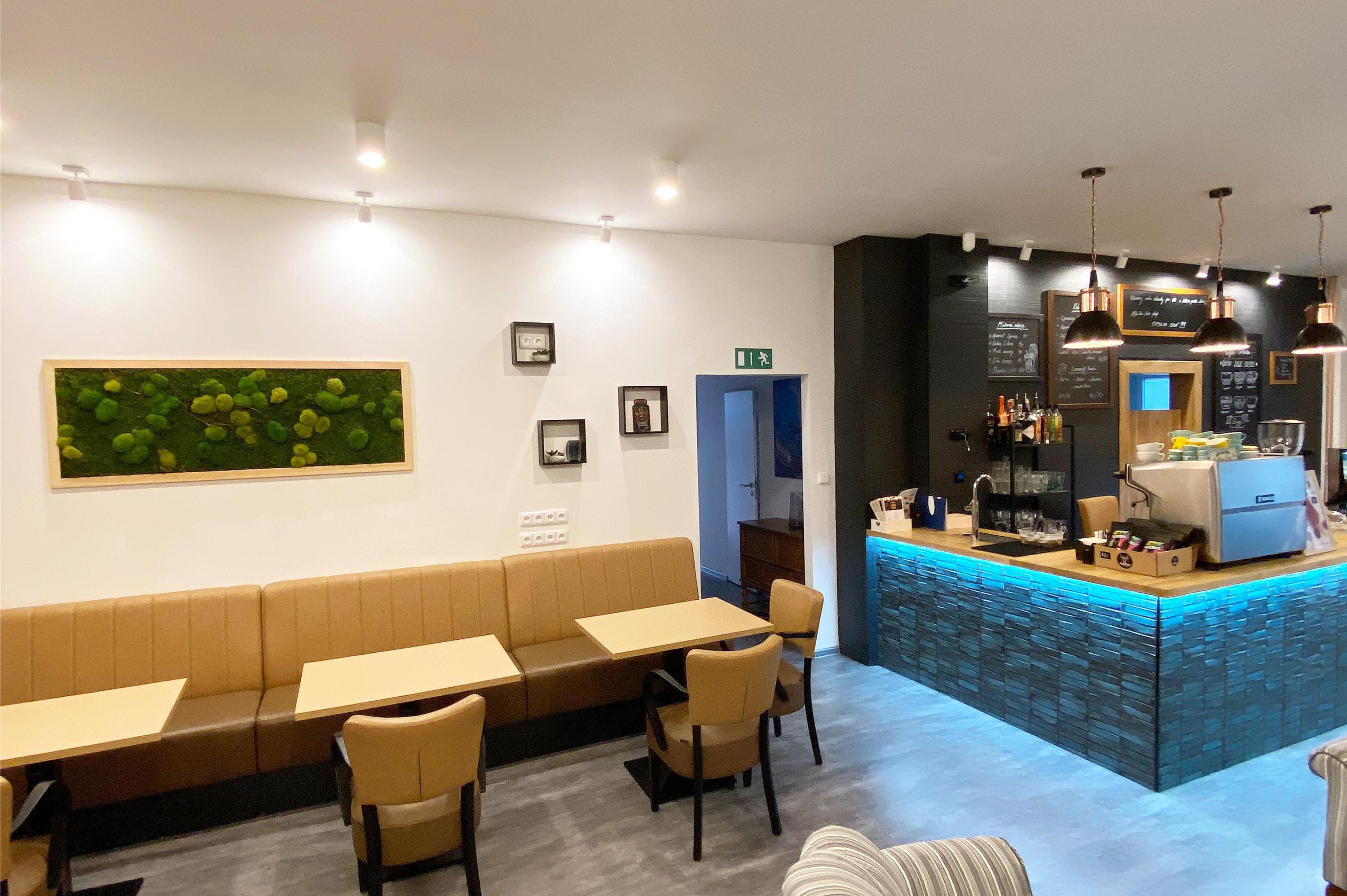 AlfaTau Coffee | Kavárna & Pražírna