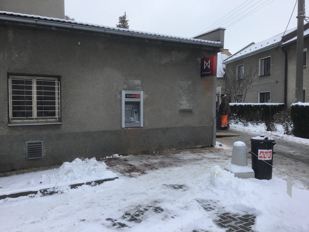 Bankomat MONETA Money Bank foto 1