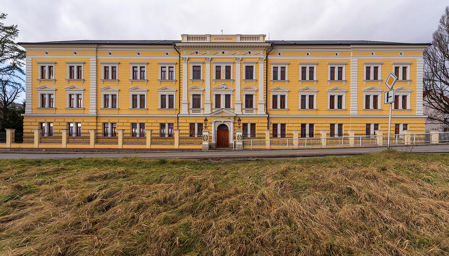 Vyšší odborná škola lesnická a Střední lesnická škola Bedřicha Schwarzenberga, Písek, Lesnická 55 foto 4