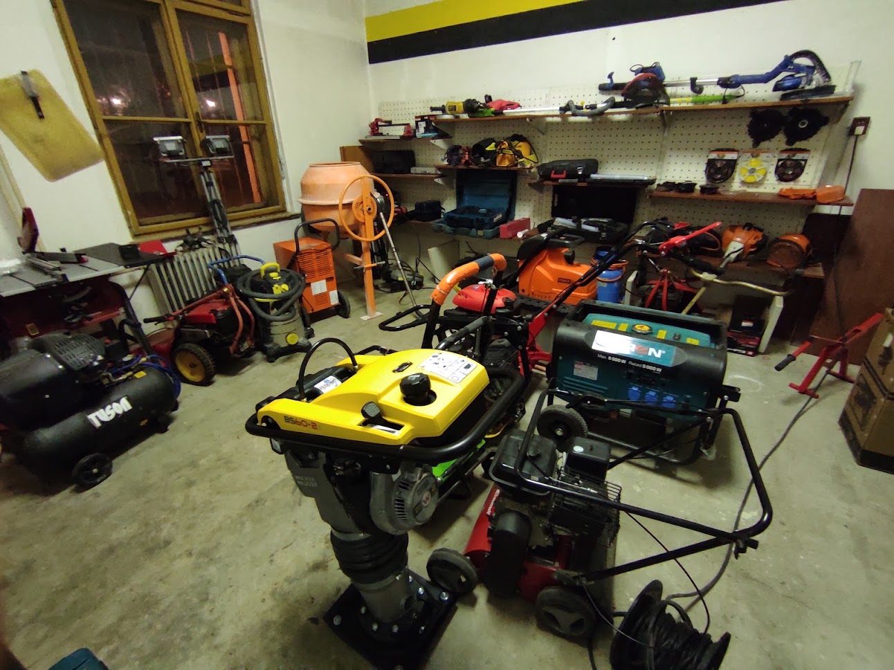 Půjčovna nářadí a zahradní techniky - Václav Koukl foto 2