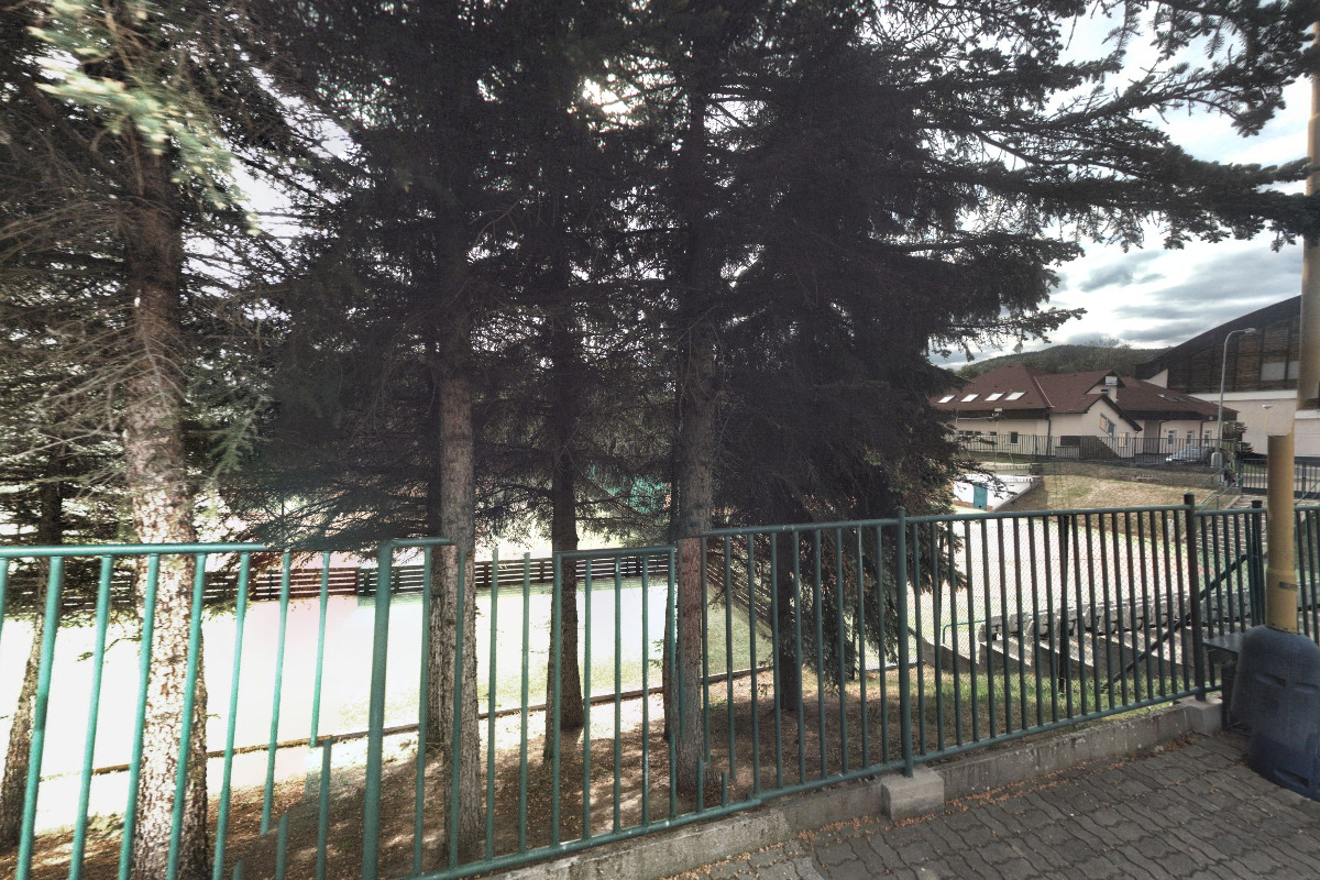 M - club, společnost s ručením omezeným