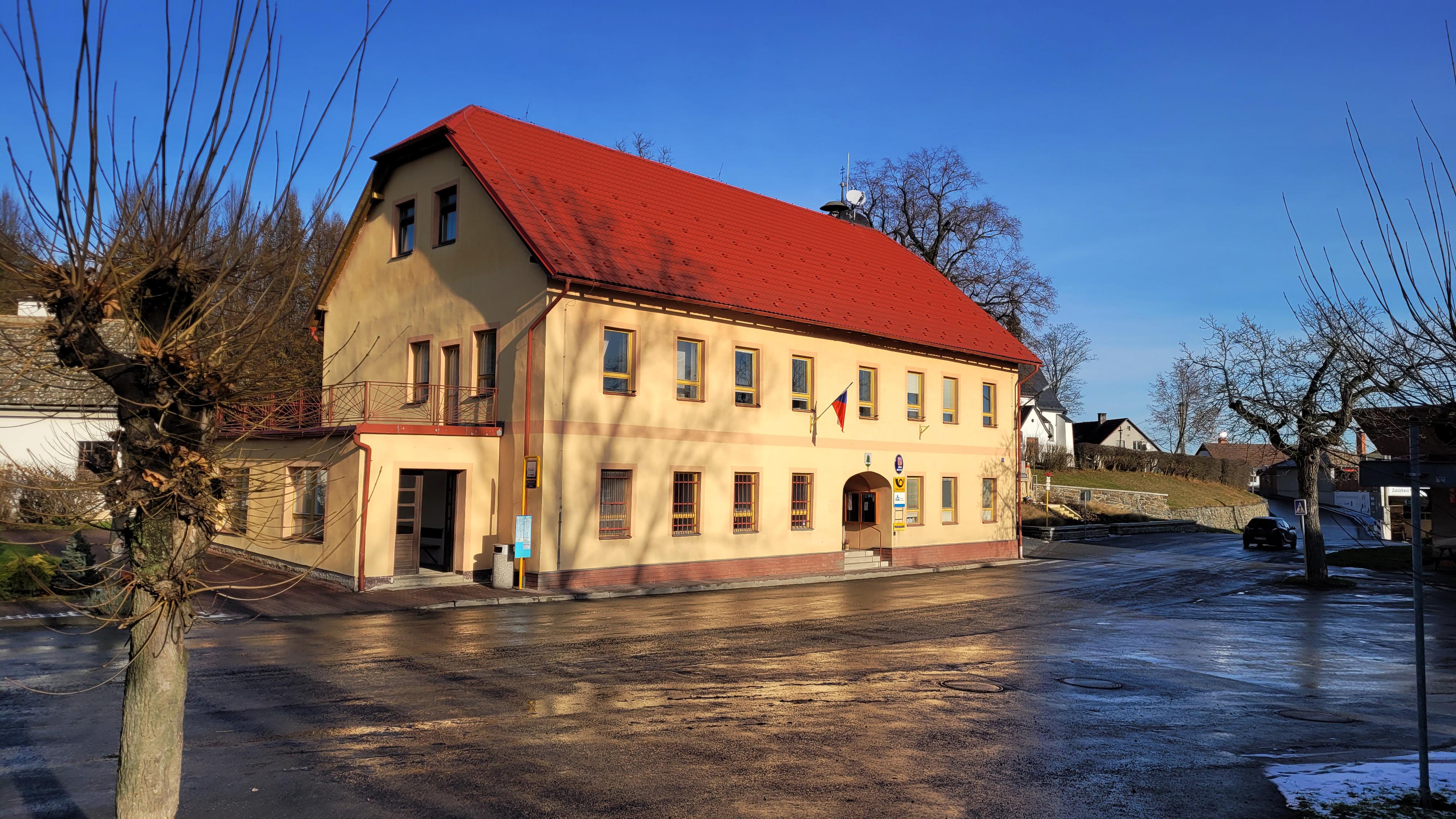 Spálov - úřad městyse foto 3