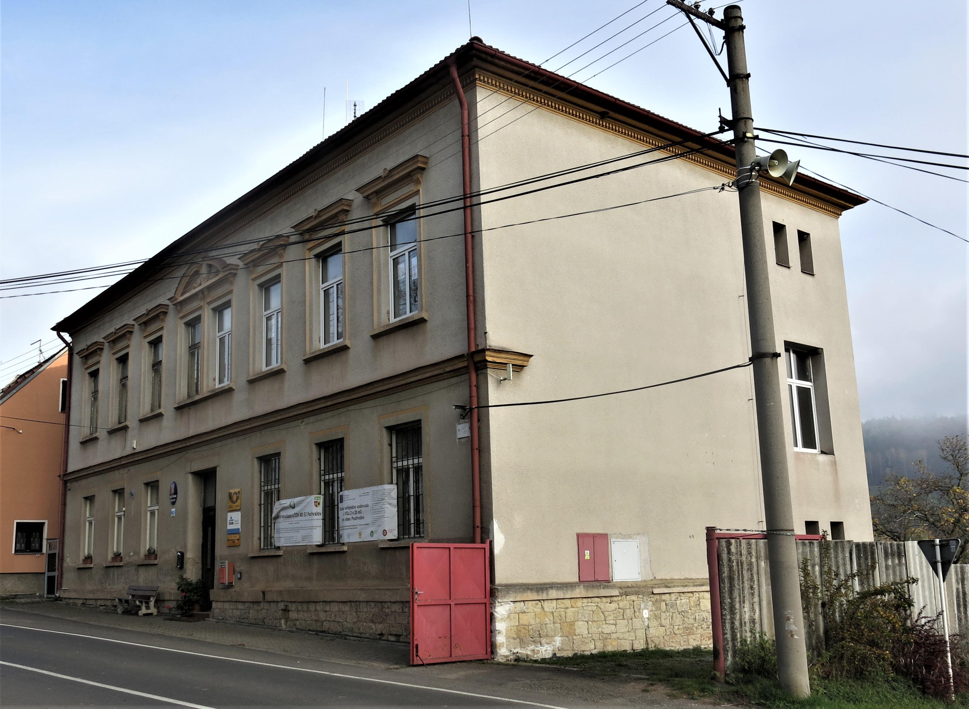 Pochvalov - obecní úřad