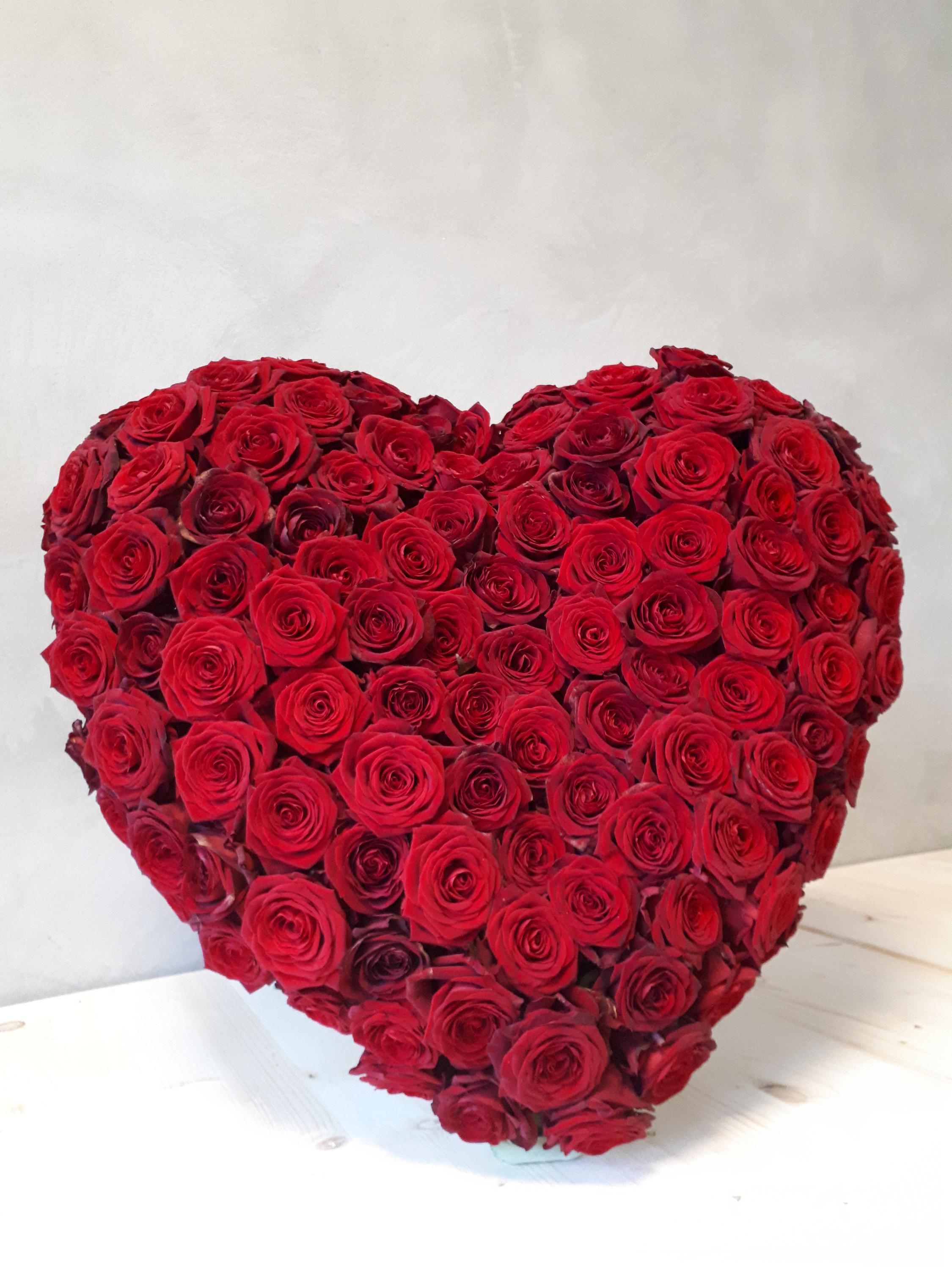 KVĚTINOVÁ SEZÓNA foto 2