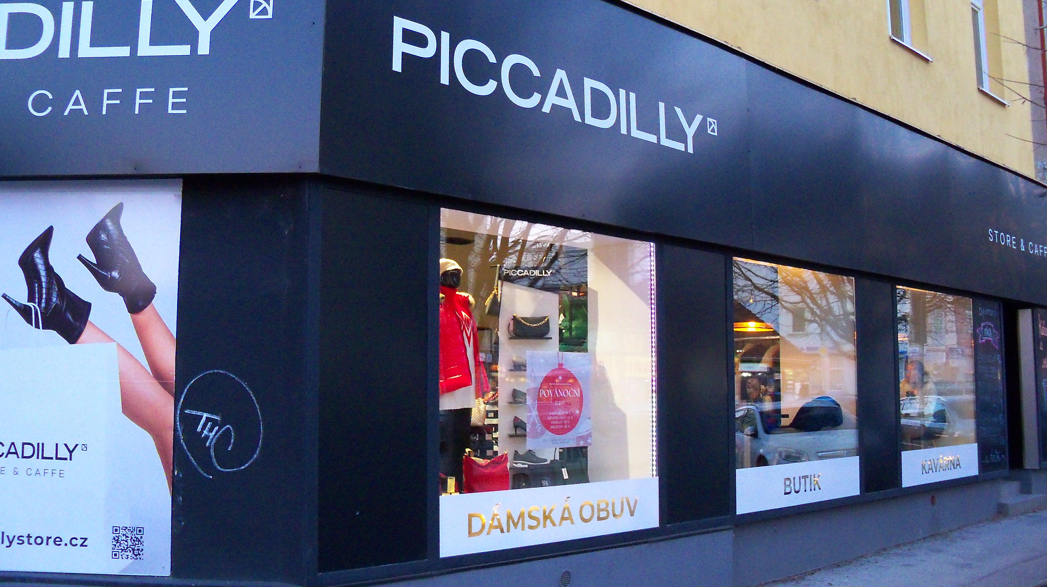 PICCADILLY STORE & CAFFE foto 3