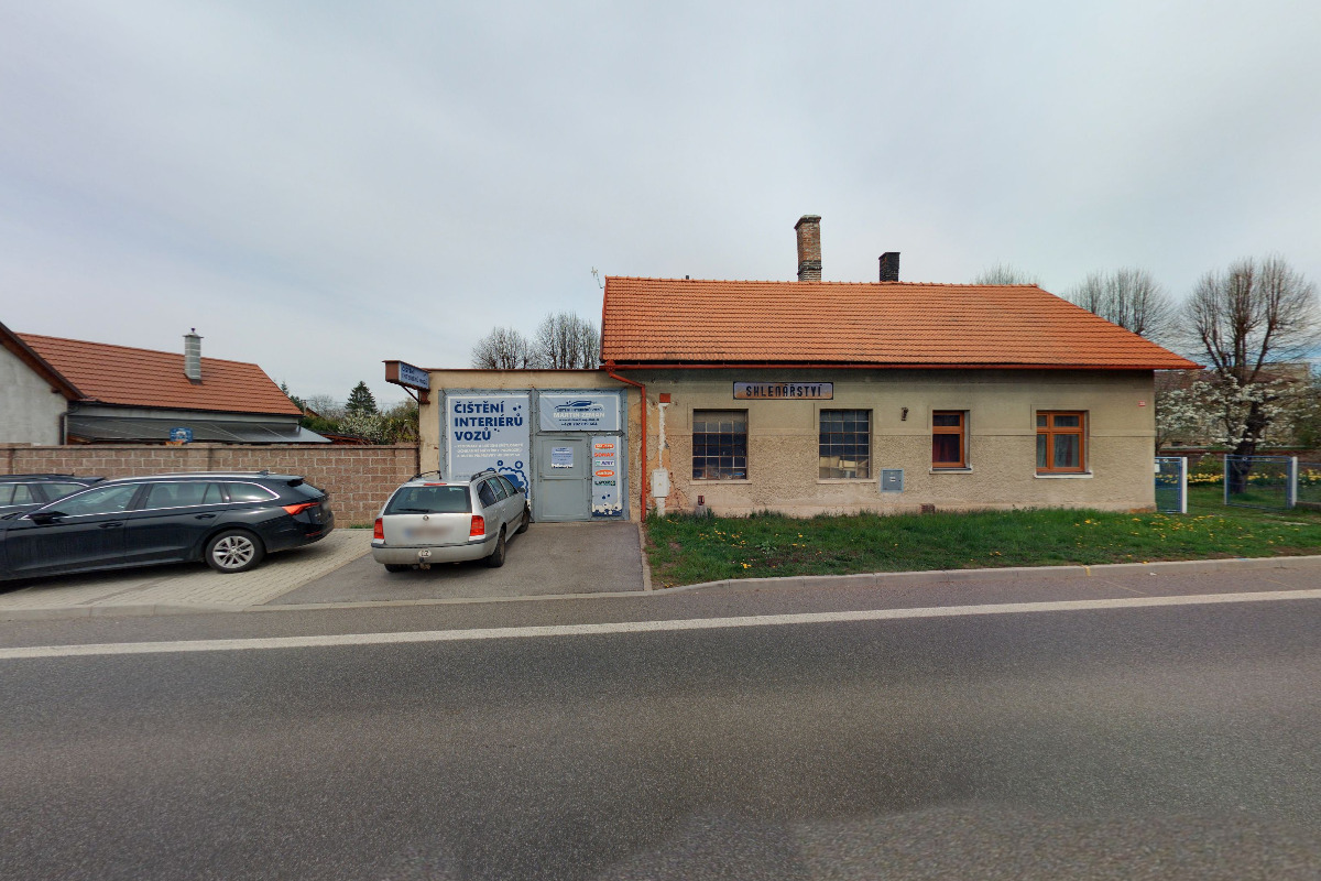 Čištění interiérů aut