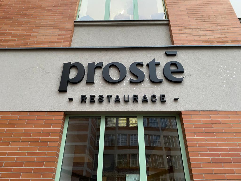 prostē Restaurace foto 2