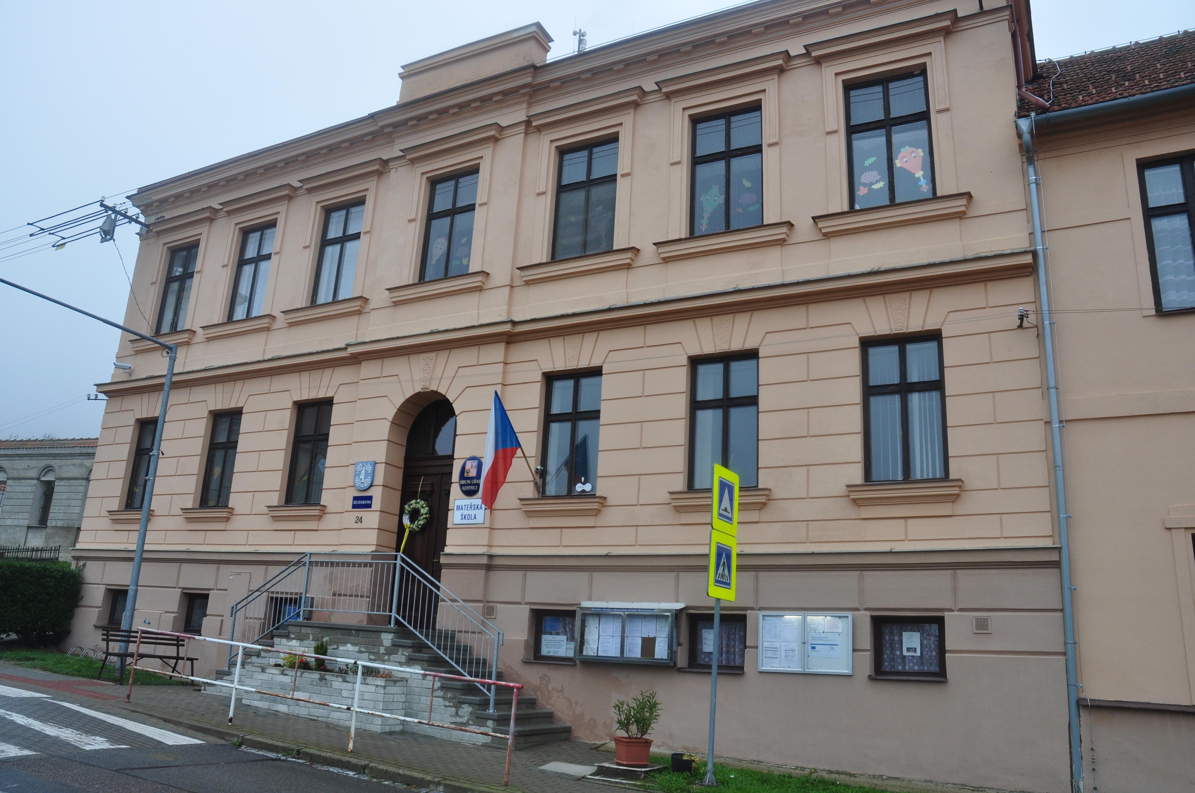 Klentnice - obecní úřad foto 4