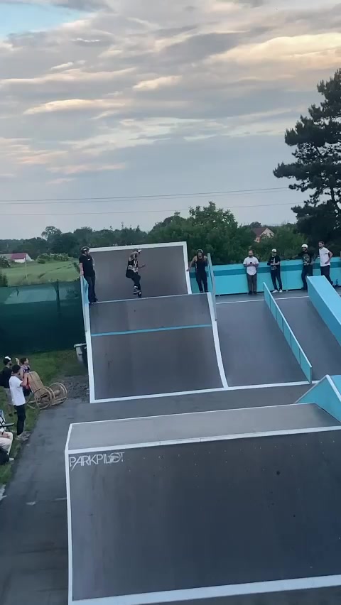 Skatepark Kroměříž foto 2 (náhled videa)