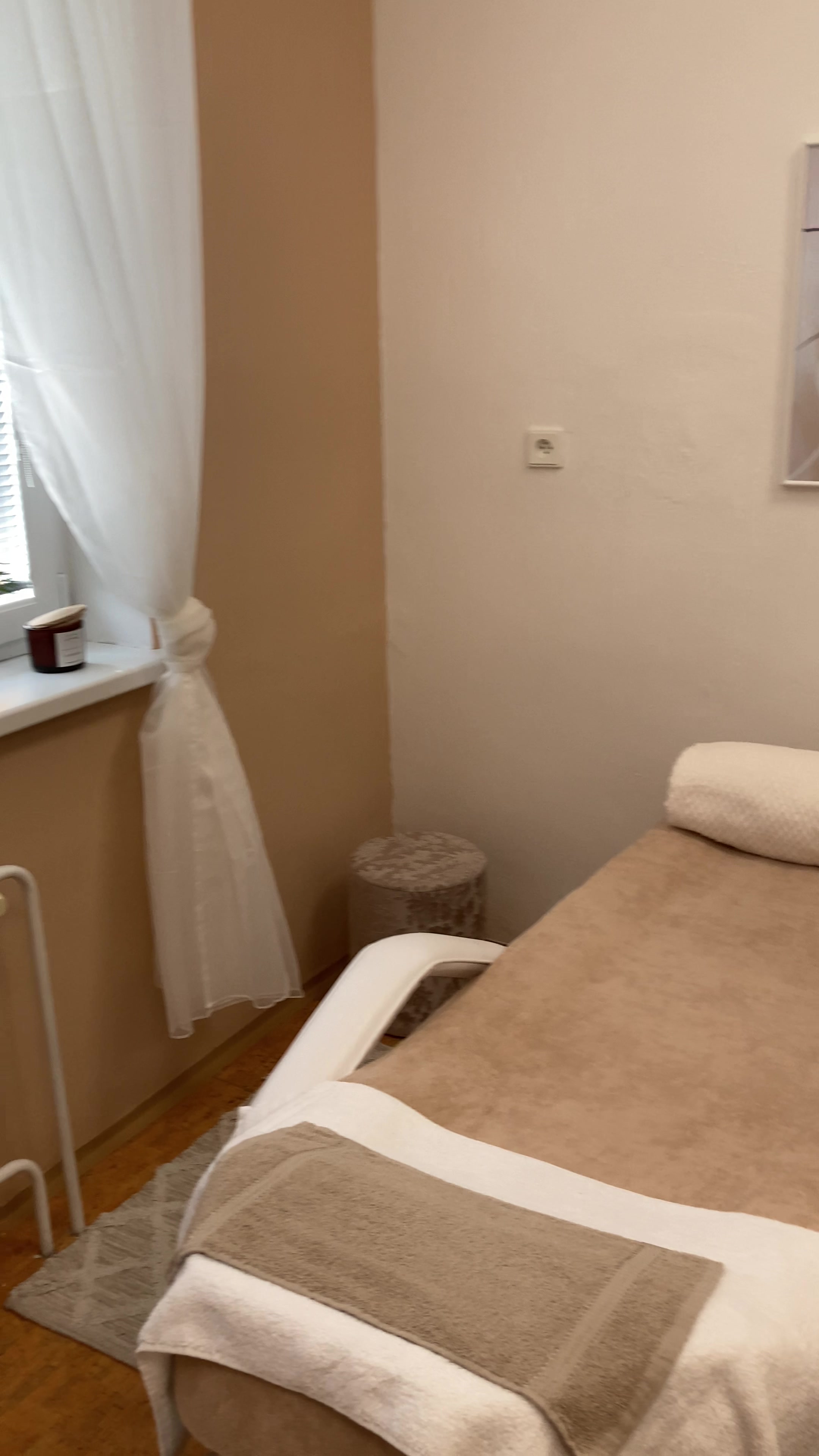 Kosmetický salon Lenka - péče, krása, relaxace foto 2 (náhled videa)